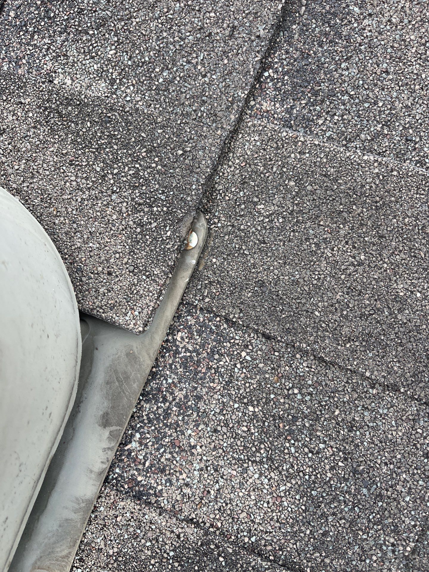 Hail Damage using Owen's Corning Duration (Lifetime) Shingles by Roof Repair Company