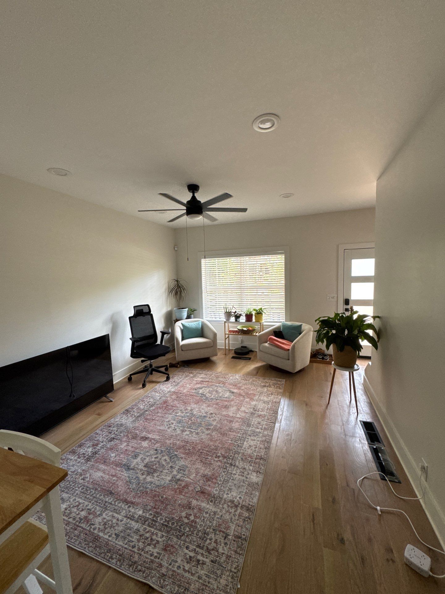 From Crisp White to Cozy Warmth: A Unified Color Story by Atlanta's Paint Doctor