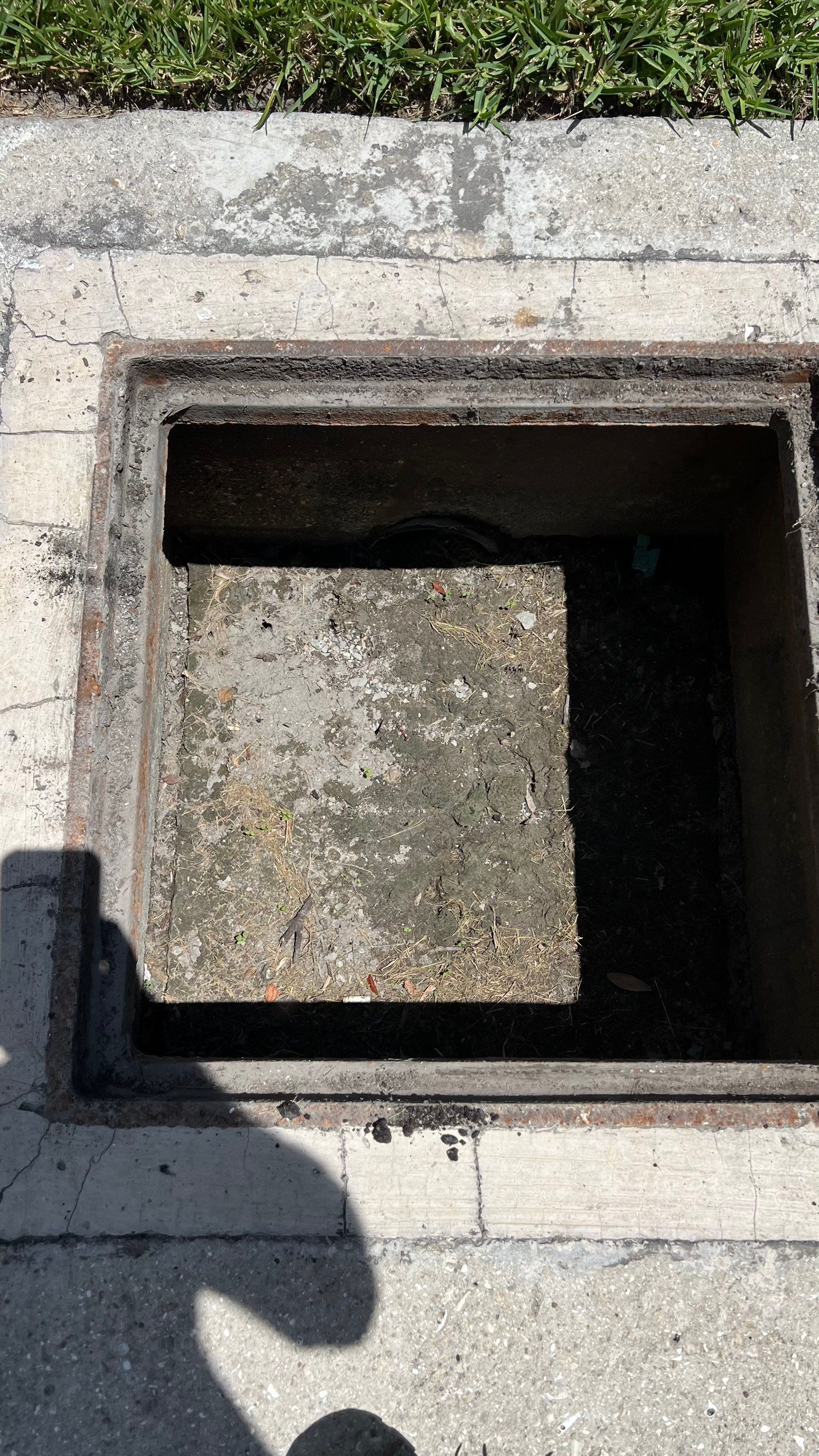 Naples Condo Catch Basin Cleaning by APS Power & Water