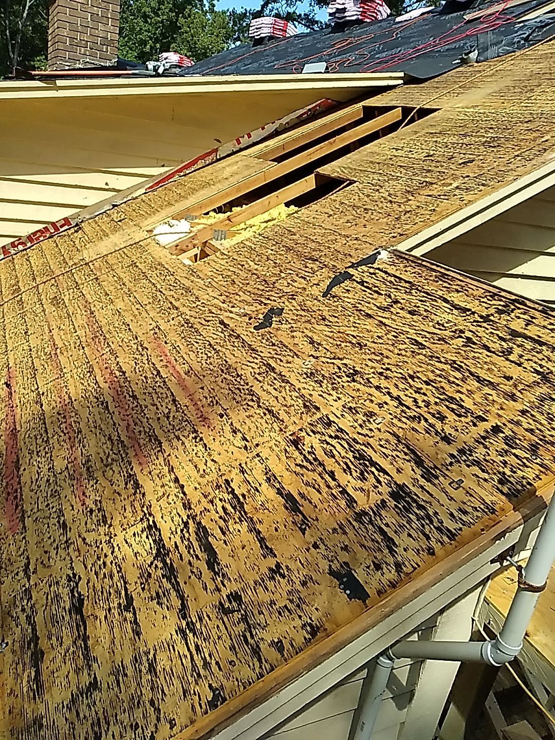 Residential Roofing Installation using Owens Corning® Oakridge Onyx Black by Indigo State Roofing