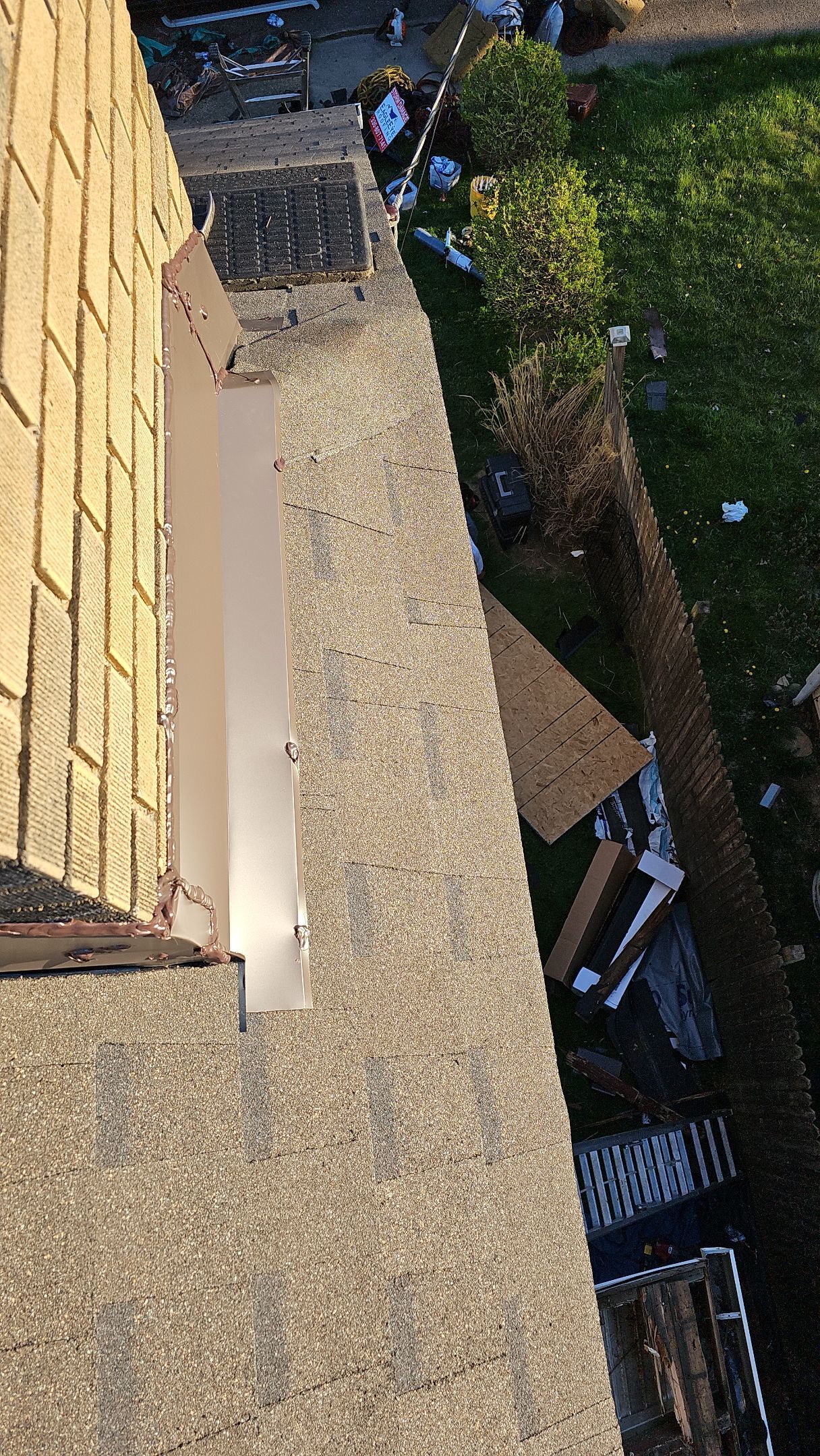 ATLAS PINNACLE COLOR: WEATHERED WOOD DRIP EDGE: MUSKET BROWN by Eagle Eye Roofing