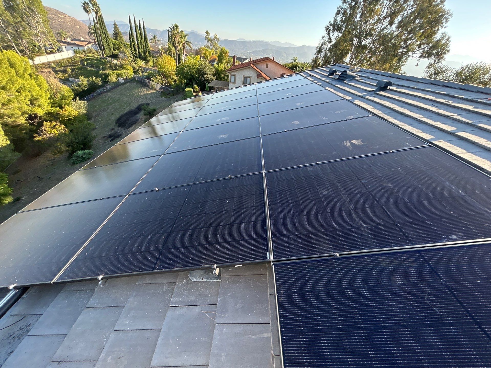 Thousand Oaks Residential Solar Array and Tesla Powerwall 3 Installation by AWS Solar