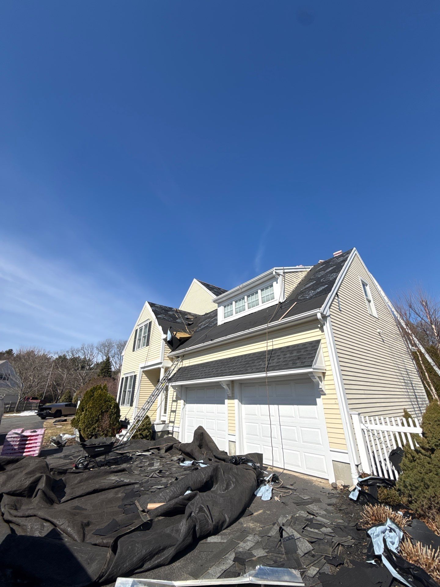  Premium Roof Replacement in Millis – Owens Corning Duration, Onyx Black by JOHNNYS PRO