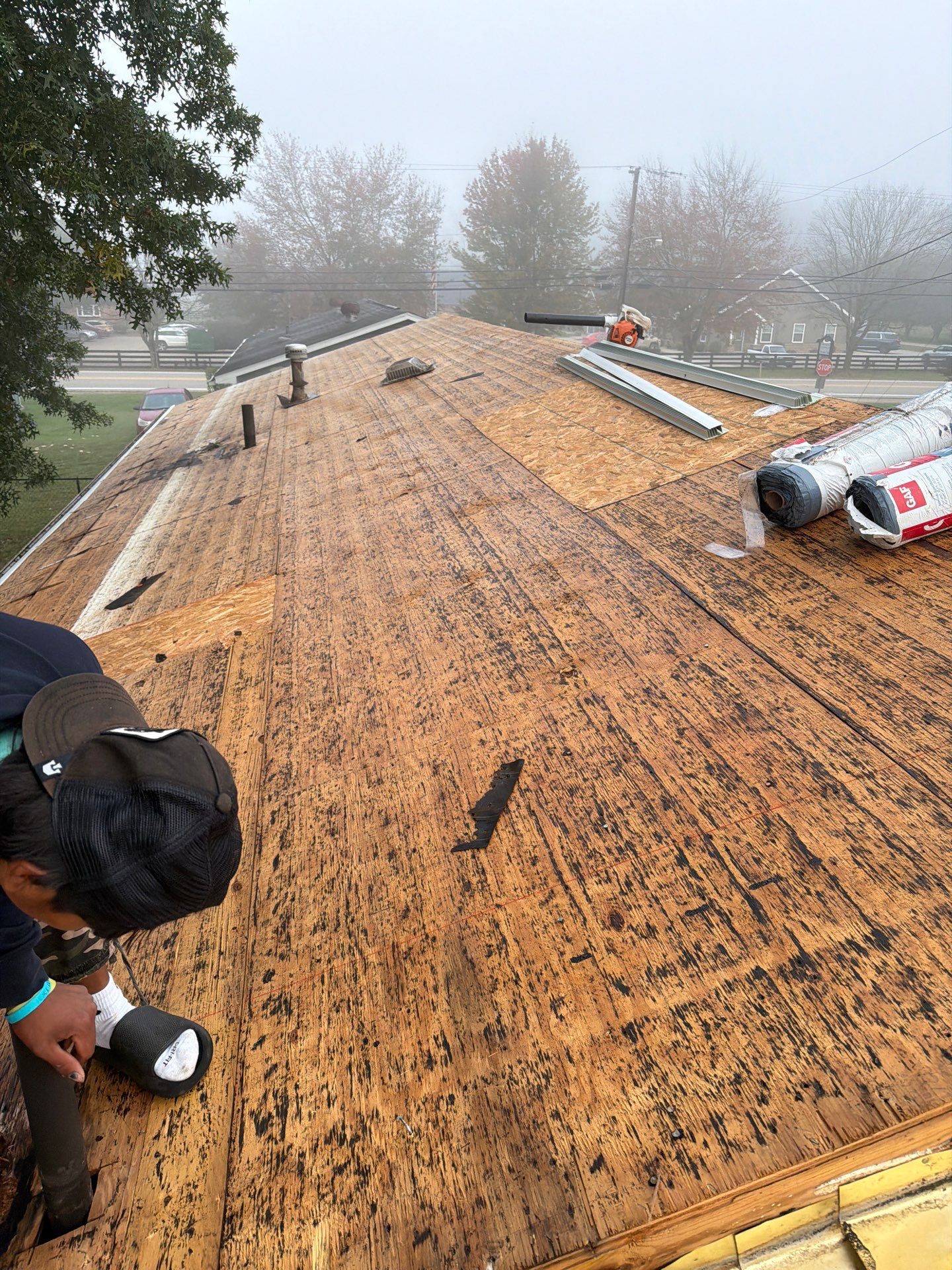 Residential Roofing Installation using GAF Timberline HDZ Charcoal by Rainstoppers Roofing