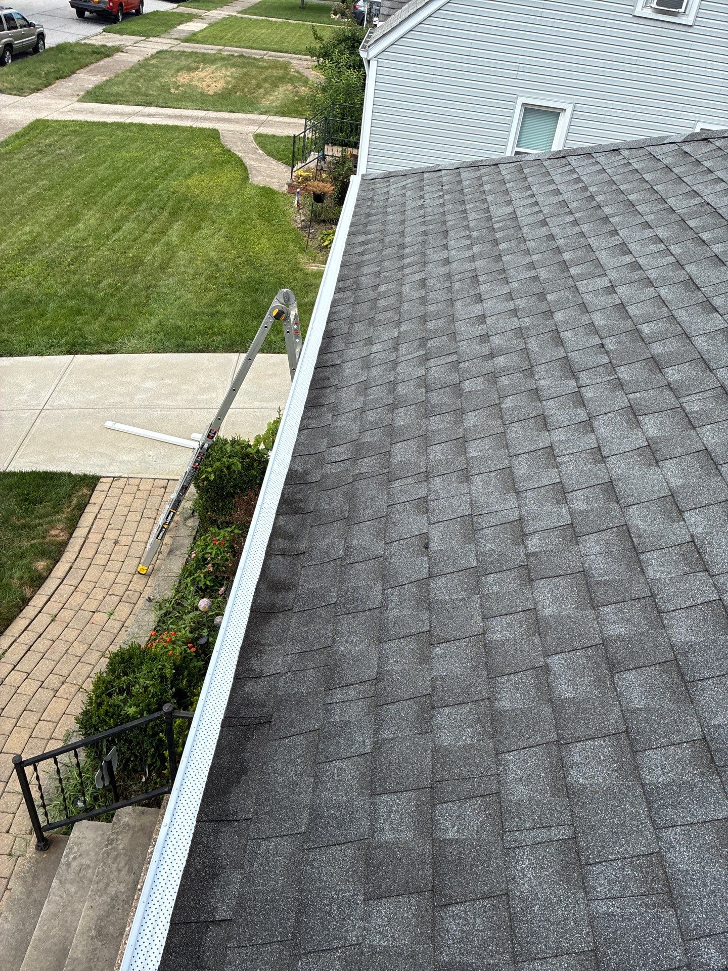 5, seamless gutter  by Hector’s gutter install 