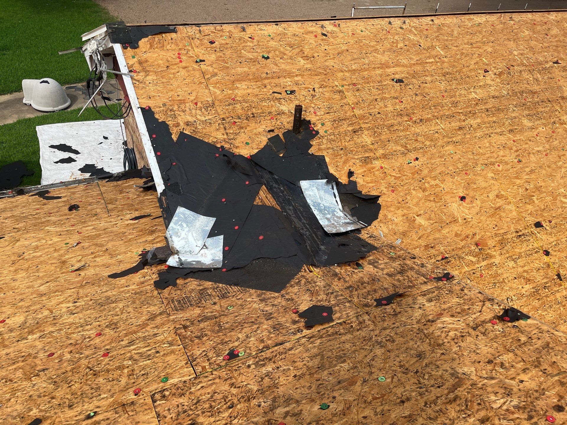Residential Roofing Installation using Owen's Corning Duration (Lifetime) Shingles by Roof Repair Company