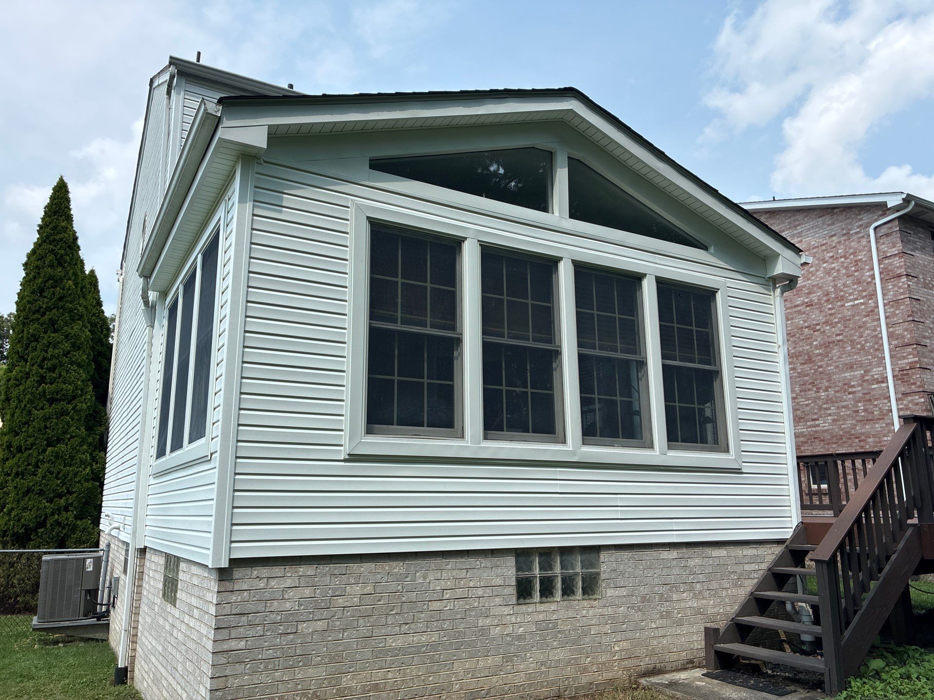 Partial House Vinyl Siding Replacement and Sunroom Renovation near Crafton by Ideal Siding Pittsburgh