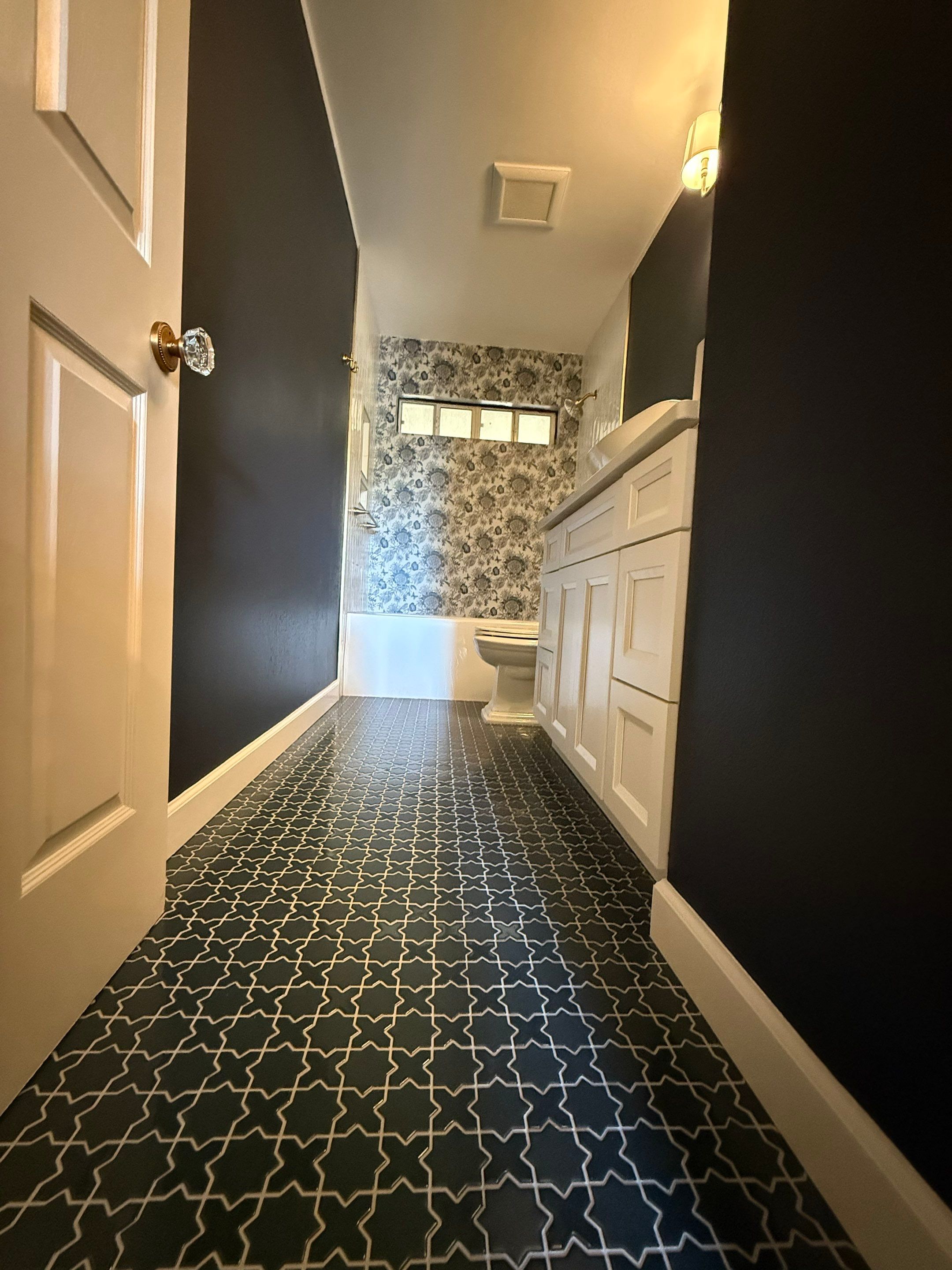 Garden Ridge Guest Bathroom Remodel by Legacy Bath and Kitchen 