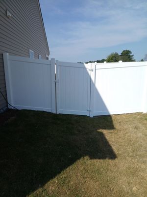 Hamilton Vinyl Privacy Project in Zebulon