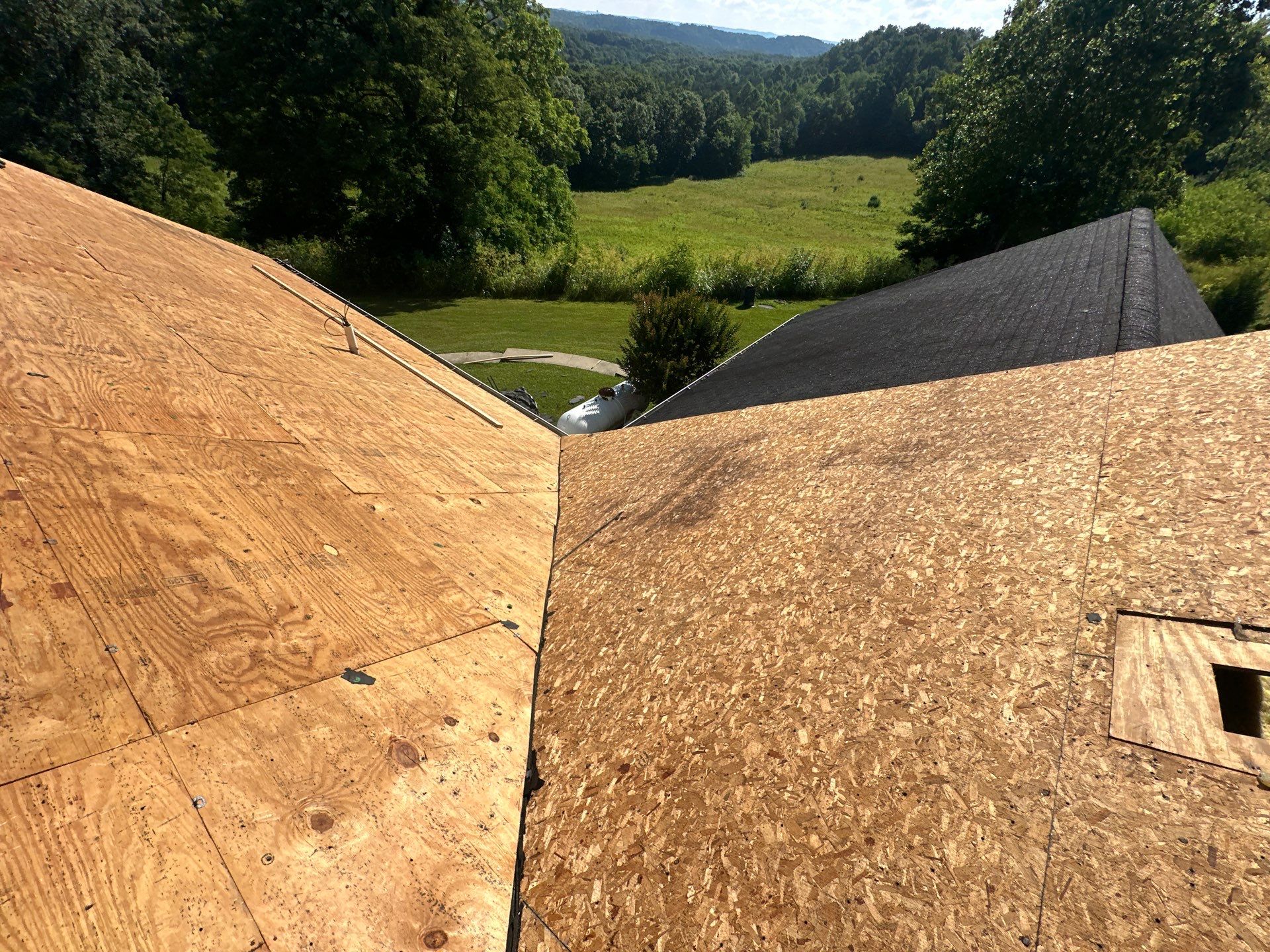 Residential Roofing Installation using Timberline HDZ Shingles - Charcoal by RoofX 