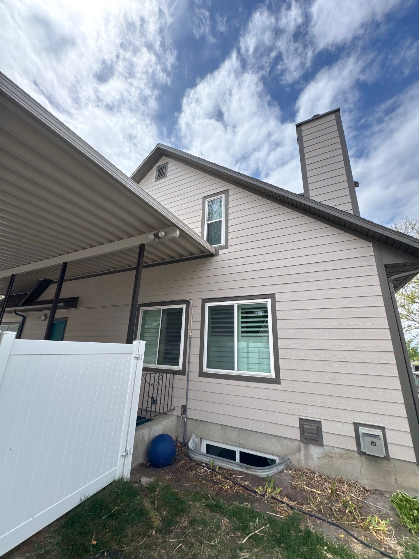 Siding in Lindon by Master Rain Gutters.