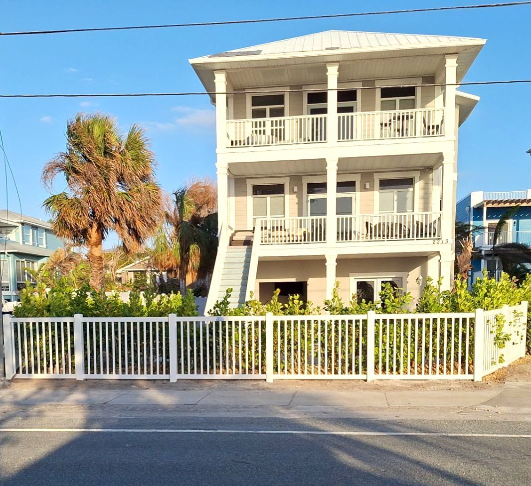 Vinyl Fence Installation using 6Ft Vinyl Privacy Fence with a 4Ft White Picket Fence by Asap fence and gates, LLC