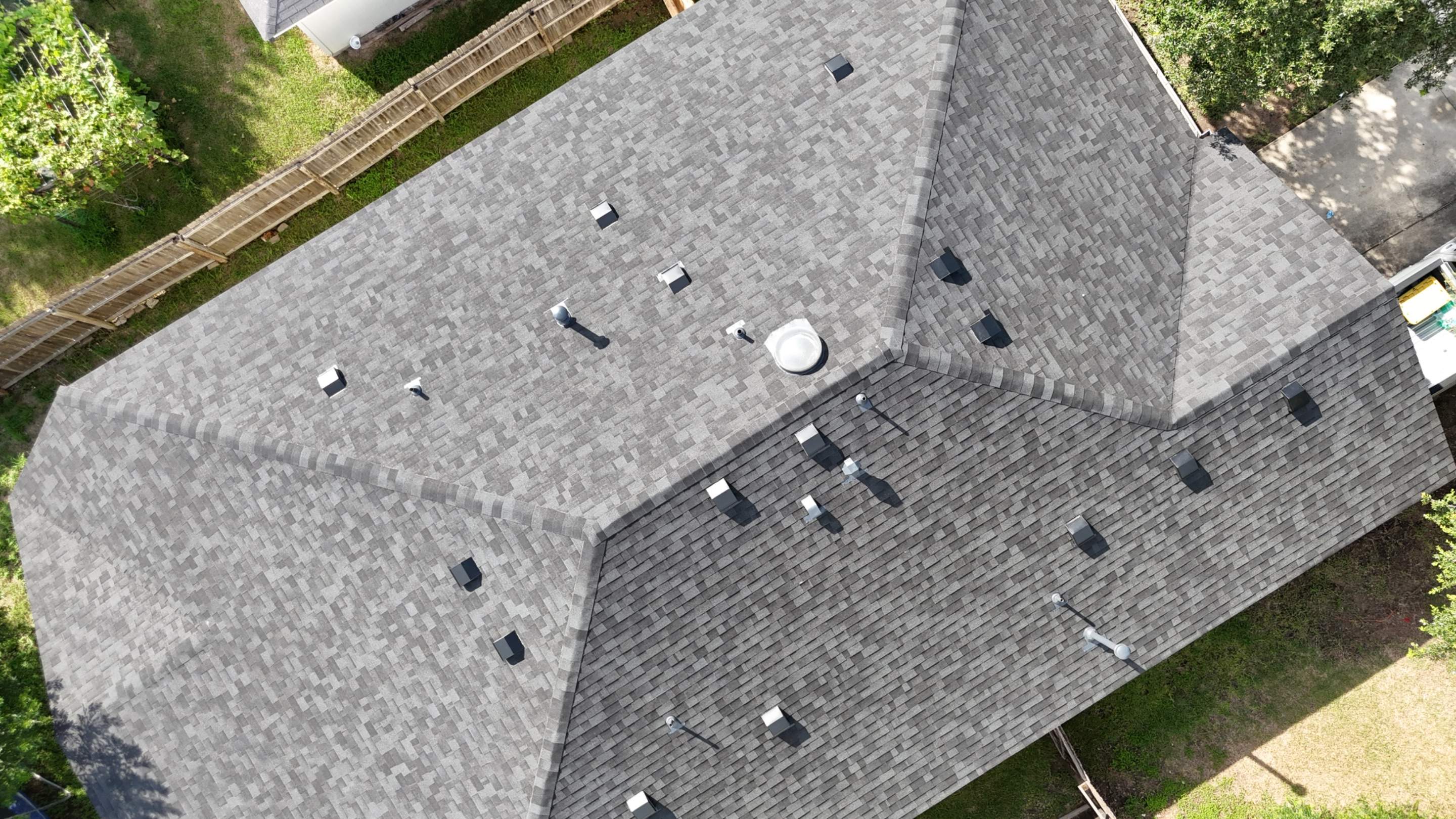 Brilliant Black - Malarkey Highlander by RoofsOnly.com