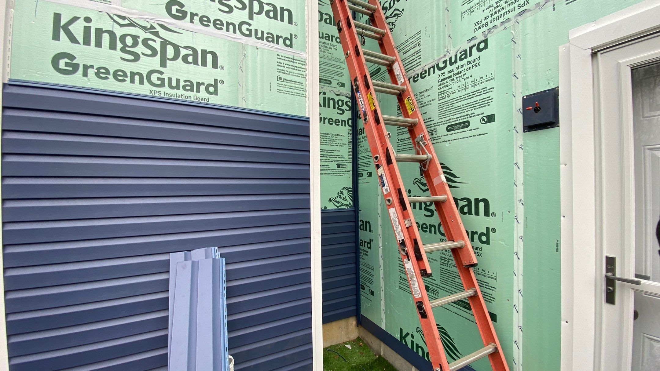 Siding Replacement using CertainTeed Restoration Classis D4 by 180 Contractors