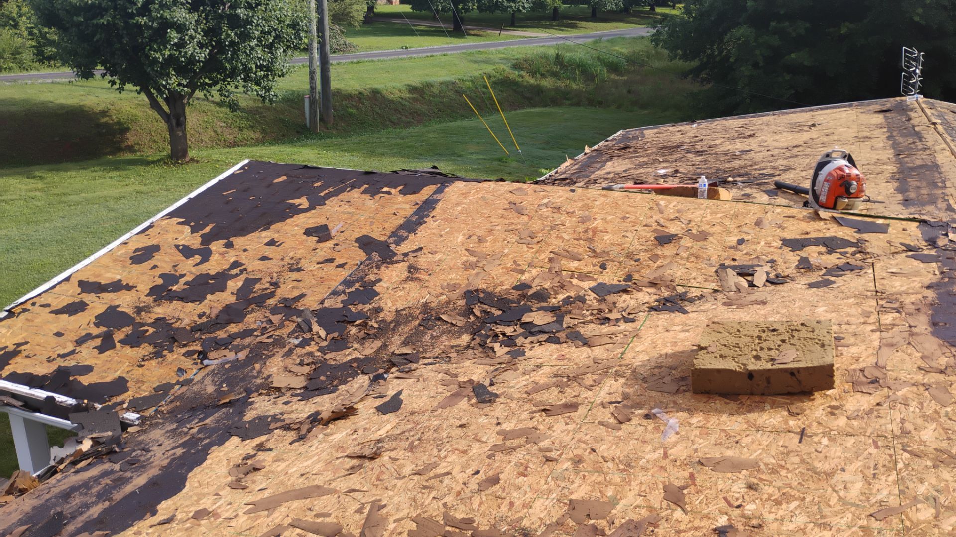 Taylor Roof by BROCK BUILDERS 