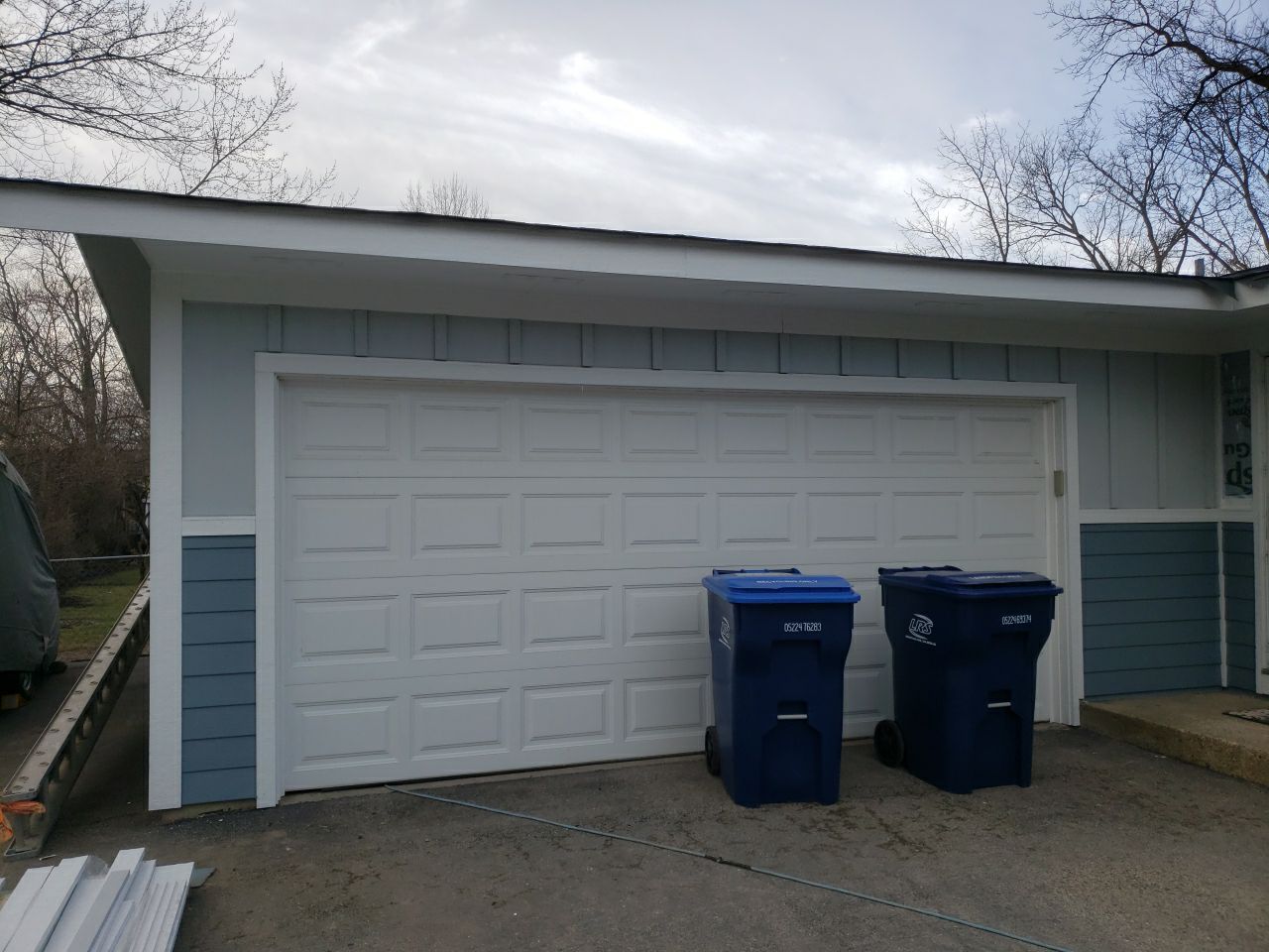 James Hardie Siding Installation, Shingle Roof Replacement & Window Replacement by Custom Installations