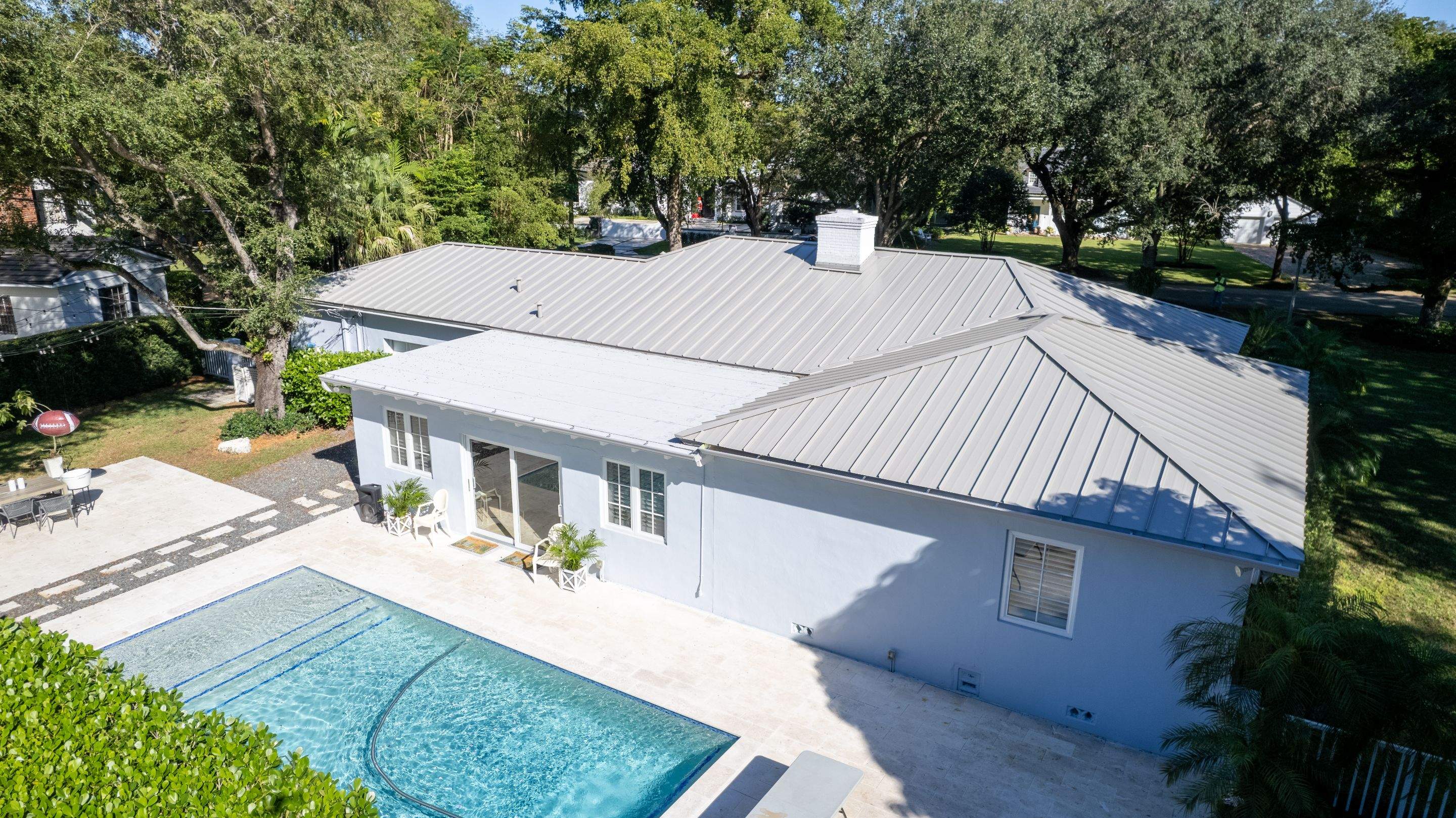 Metal Roof - Galvalume - Ash Gray by Istueta Roofing