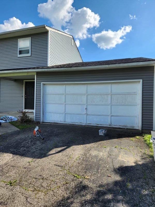 Siding Installation using Exterior Portfolio Vinyl Siding by SOS Home Ohio 