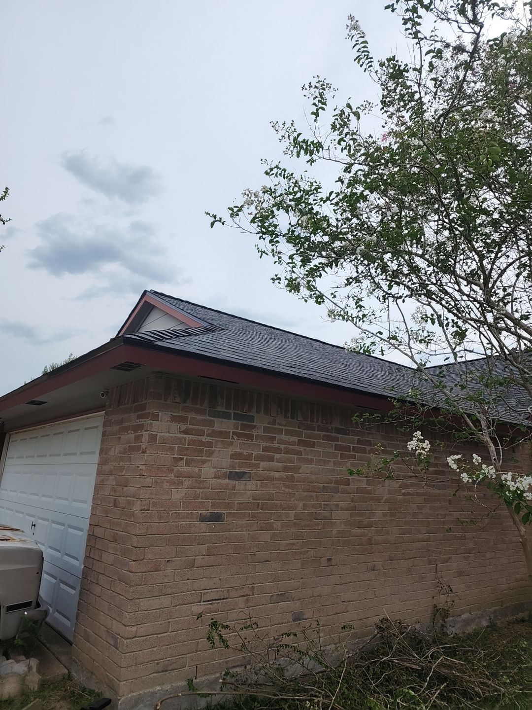 Residential Roofing Installation using Owen's Corning Duration (Lifetime) Shingles by Roof Repair Company