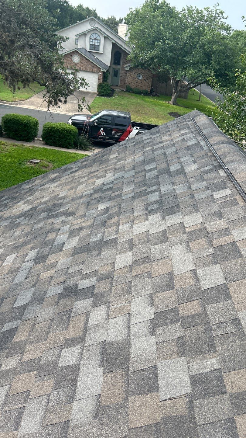 Williamsburg Gray - Owens Corning TruDefinition Duration by RoofsOnly.com