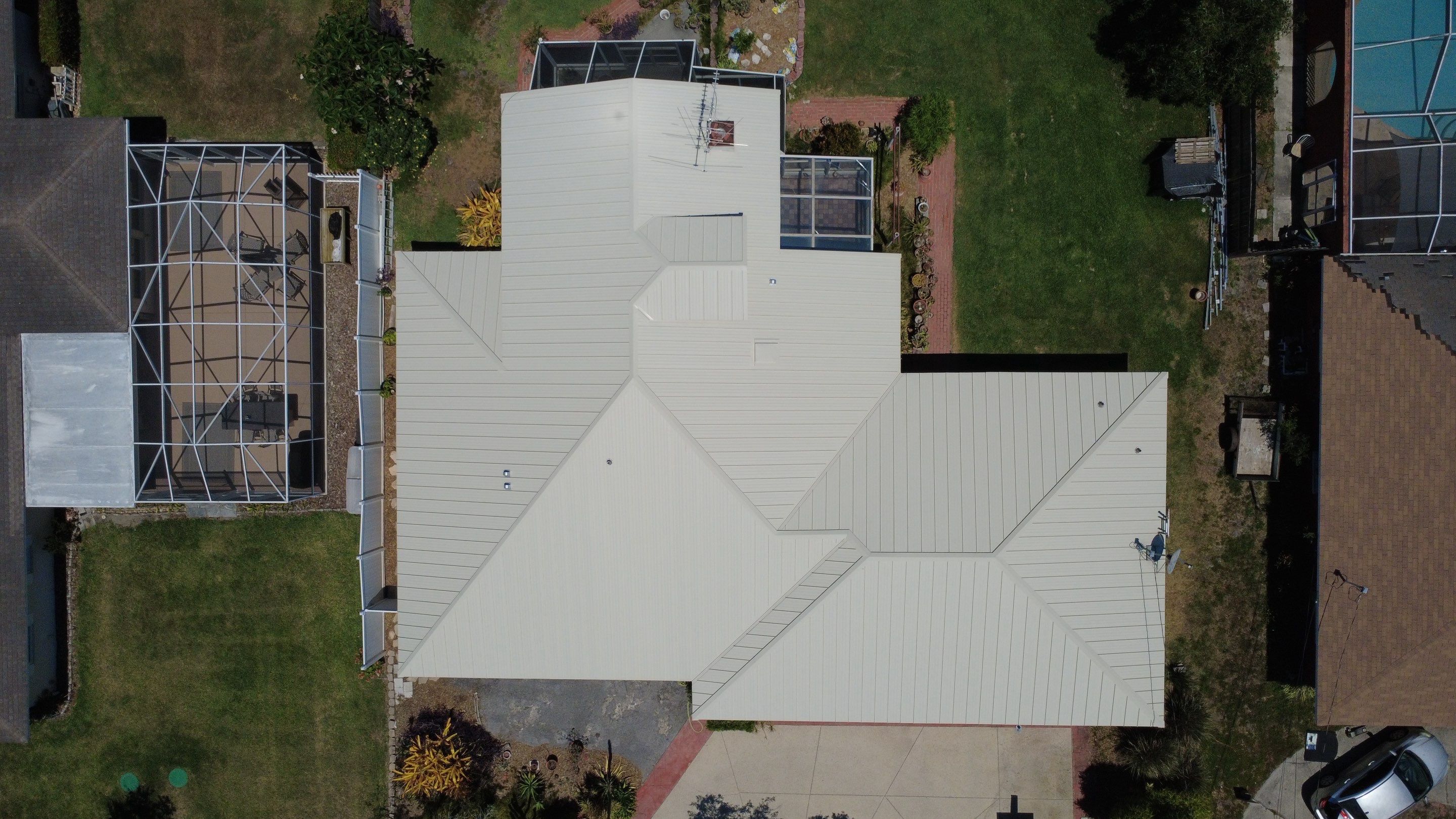 Roof replacement in Clearwater, FL by Steadfast Roofing 