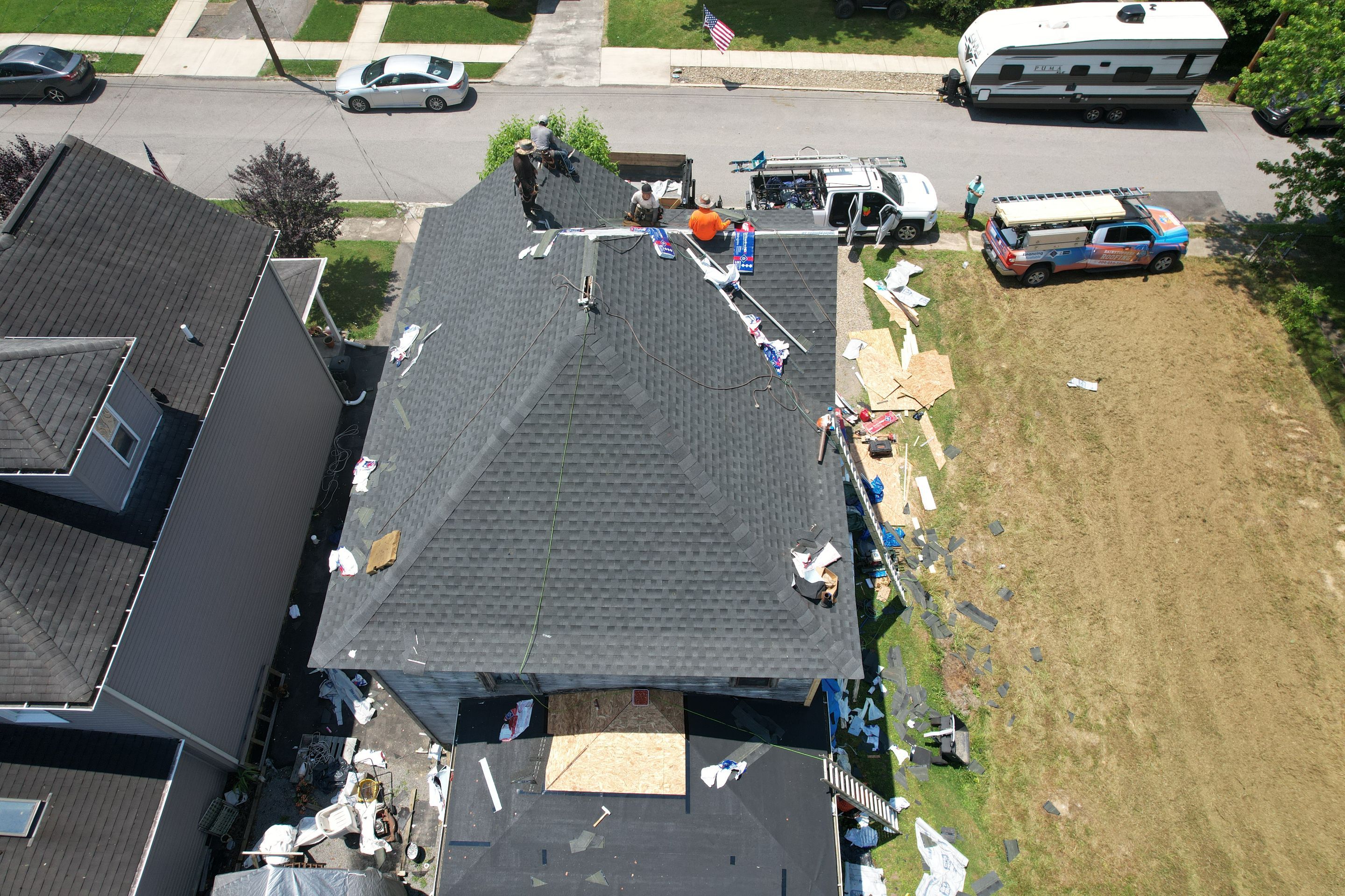 Residential Roofing Installation using GAF Timberline HDZ Charcoal by Rainstoppers Roofing
