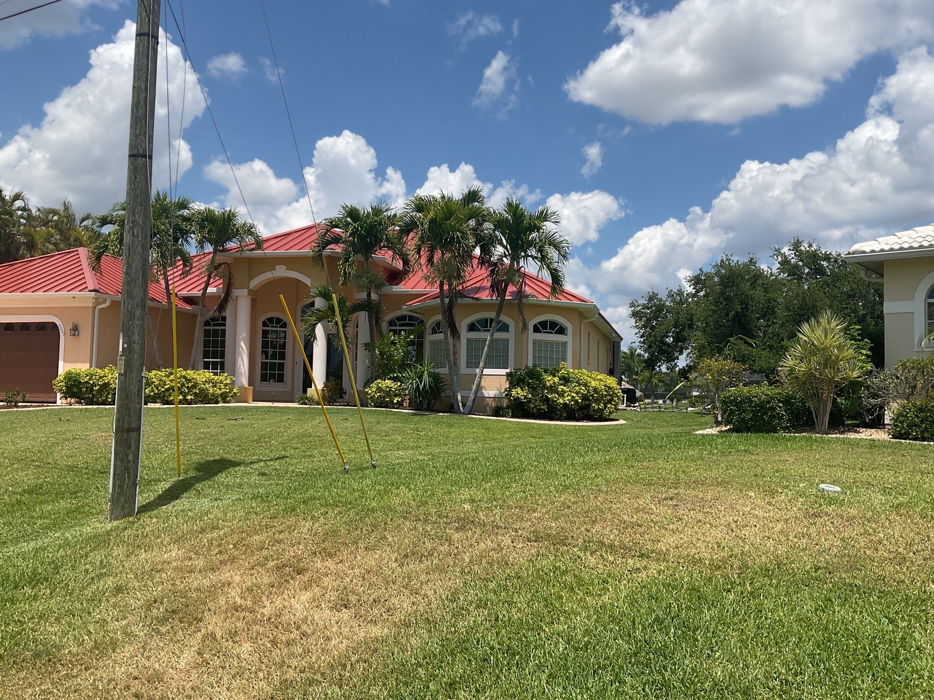 6 Inch Seamless Gutters using K-Style Seamless Gutters in Cape Coral FL by Gutter Professors