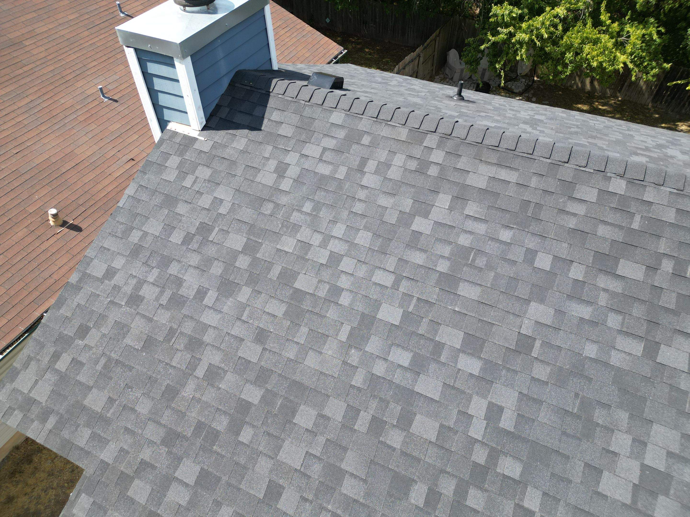 Onyx Black - Owens Corning TruDefinition Duration by RoofsOnly.com