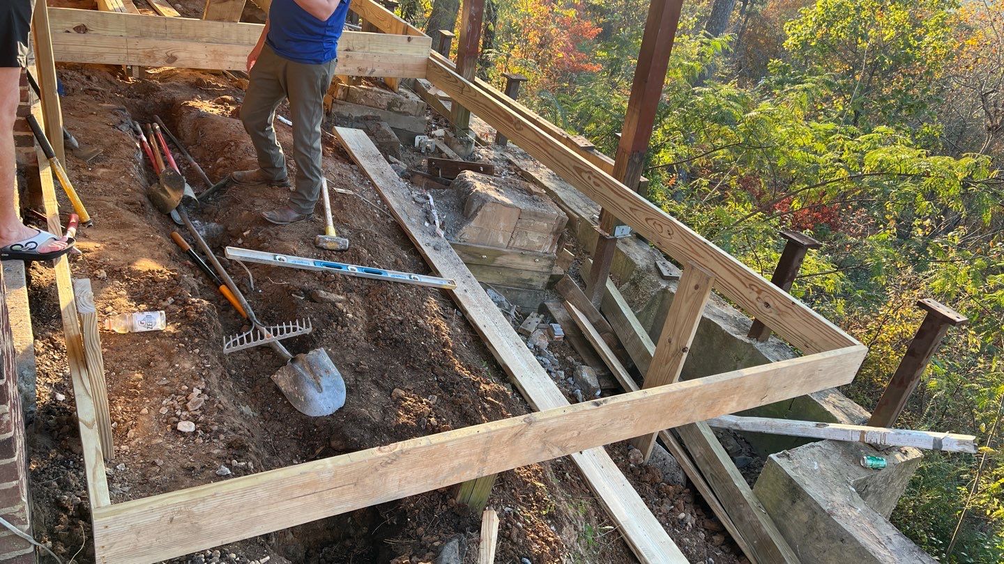 Shades Crest - Deck by Pillar and Pine