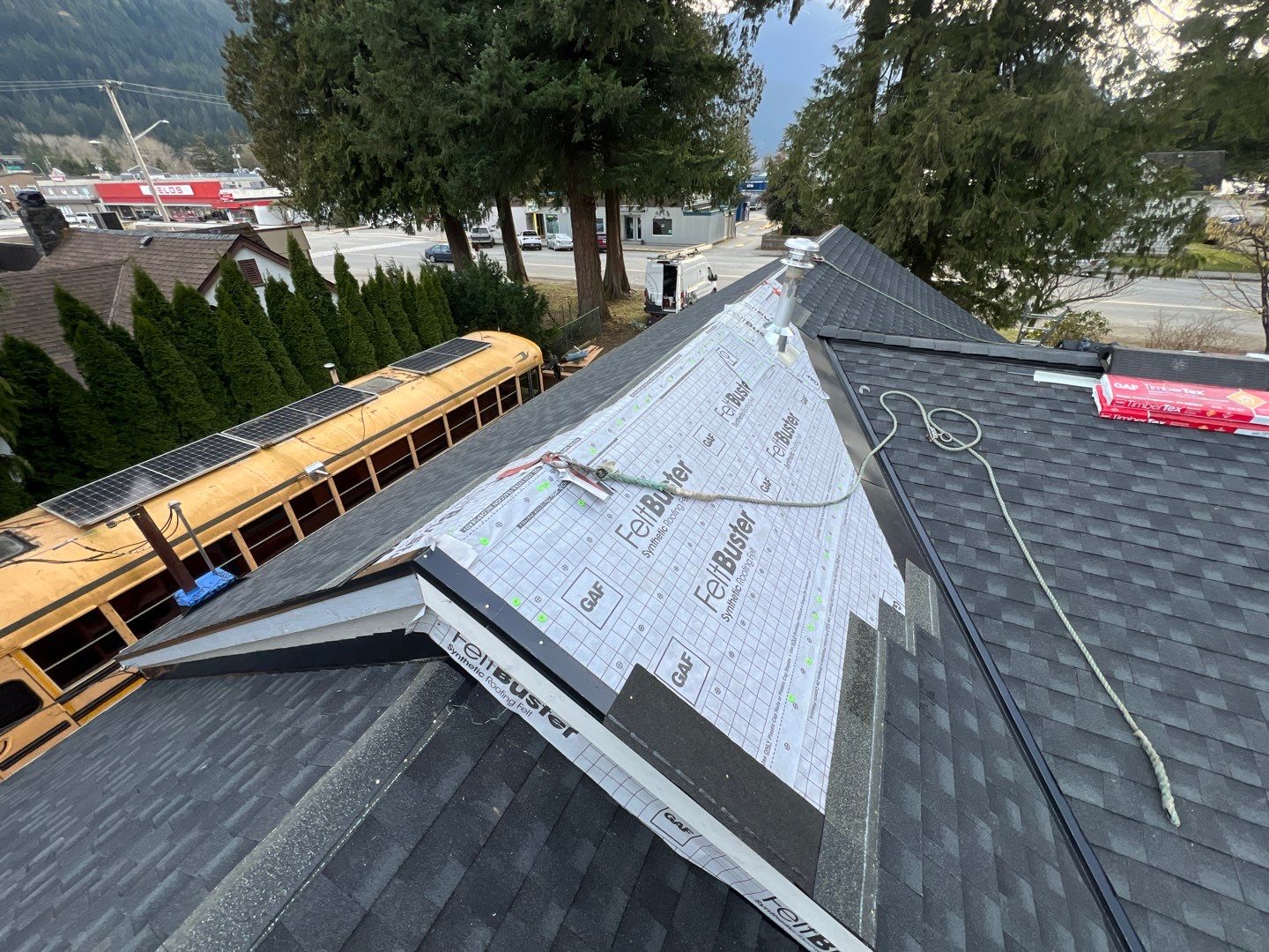 Residential Re-Roof using GAF Timberline HDZ Charcoal by Top Notch Roofing Inc