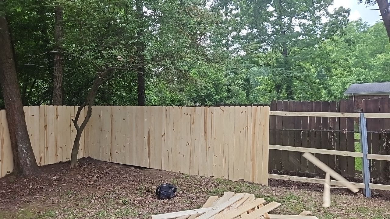 Royal Knoll Lane - Fence Installation  by Pillar and Pine