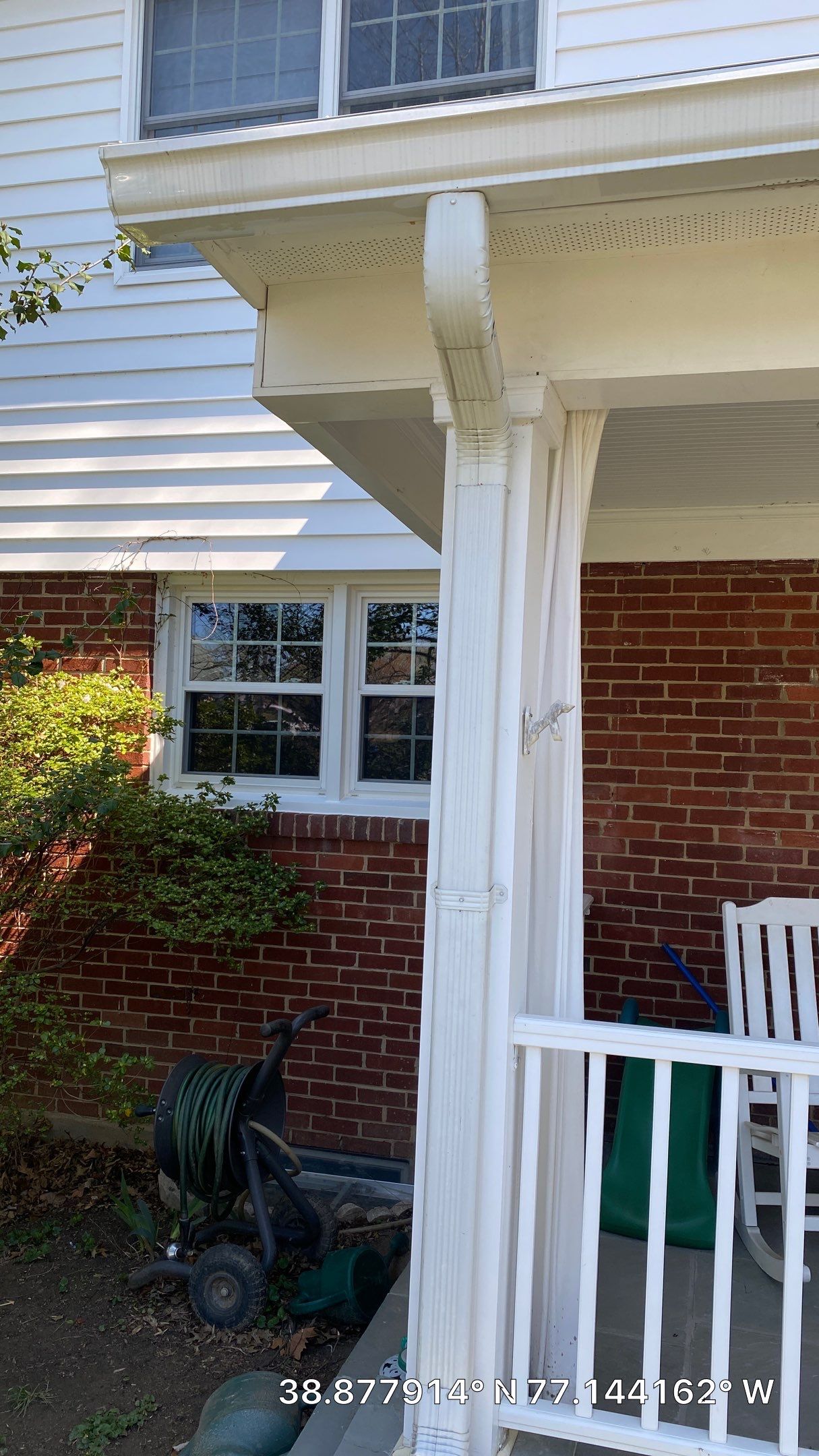 Arlington: CertainTeed Landmark Pro Designer Shingles in Max Def Georgetown Gray by RM Banning, Inc.