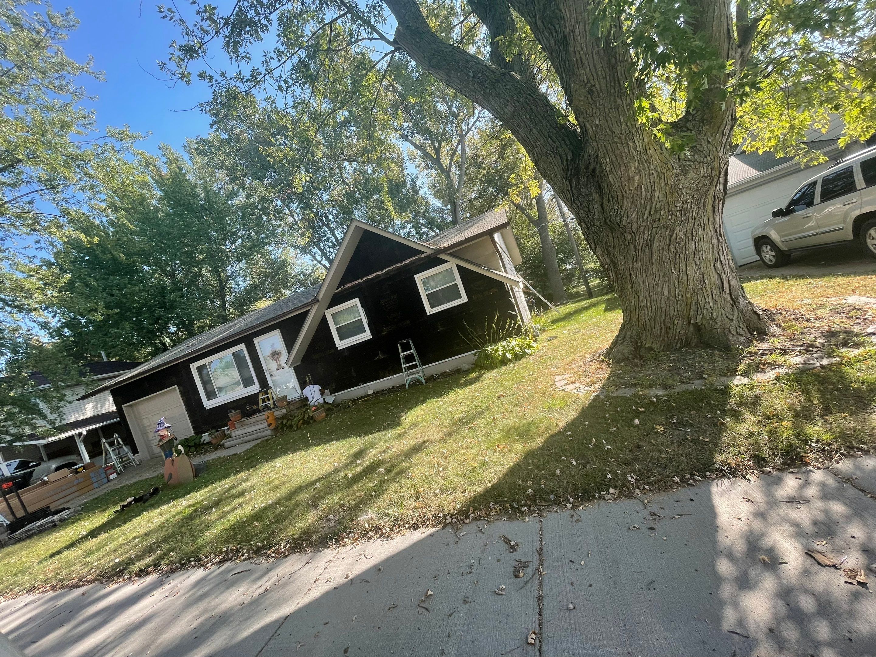 Siding Installation using Vinyl Siding by Lightning Exteriors