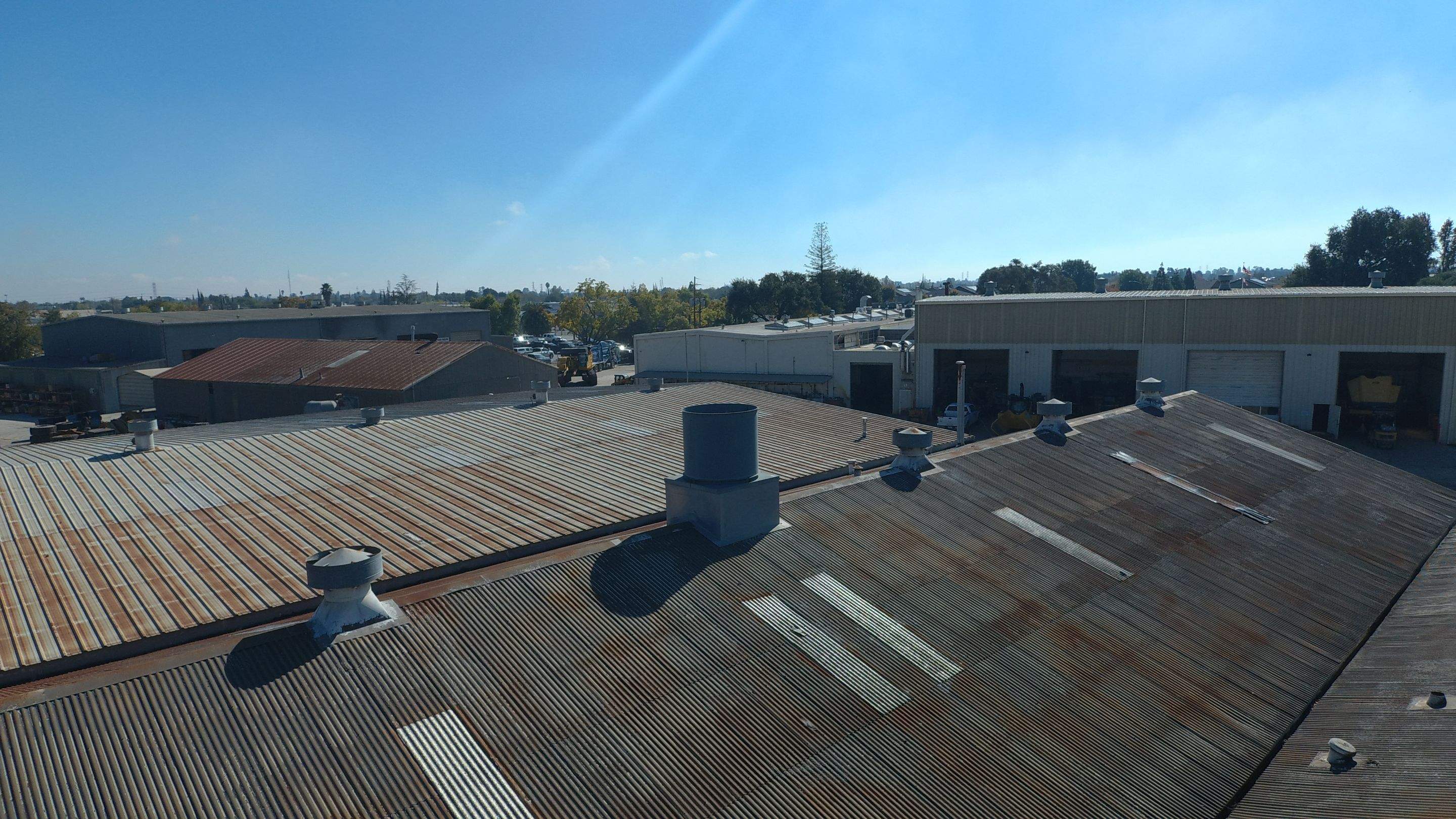 MR Roofing system using Conklin BenchPly system with PUMA top coat by Straight Edge Roofing Inc