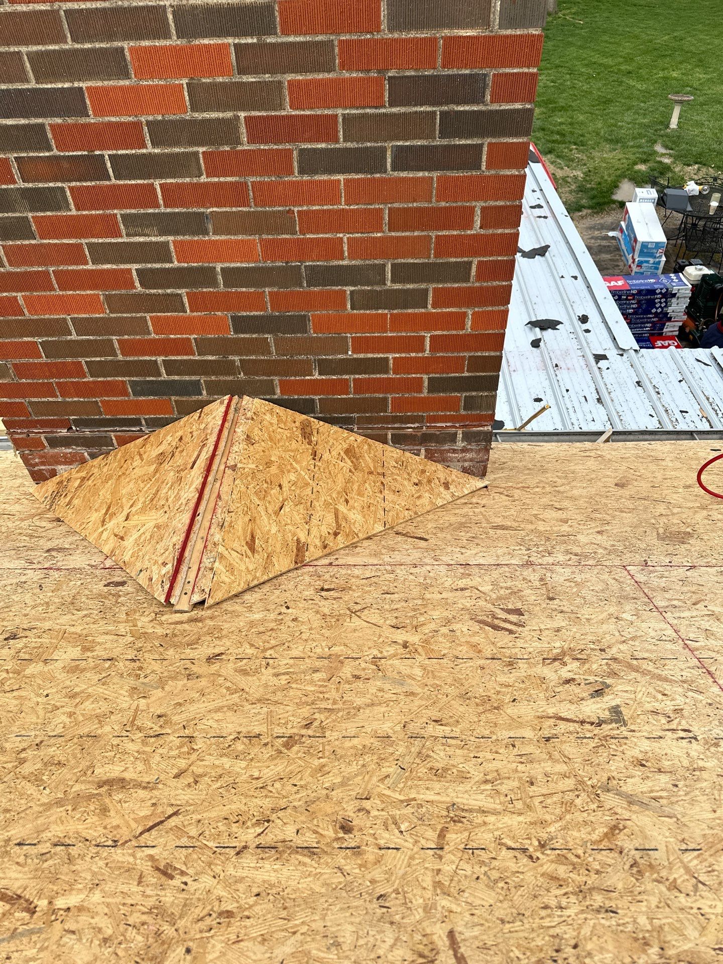 Residential Roofing Installation using GAF Timberline HDZ Shakewood by Undersun Roofing 