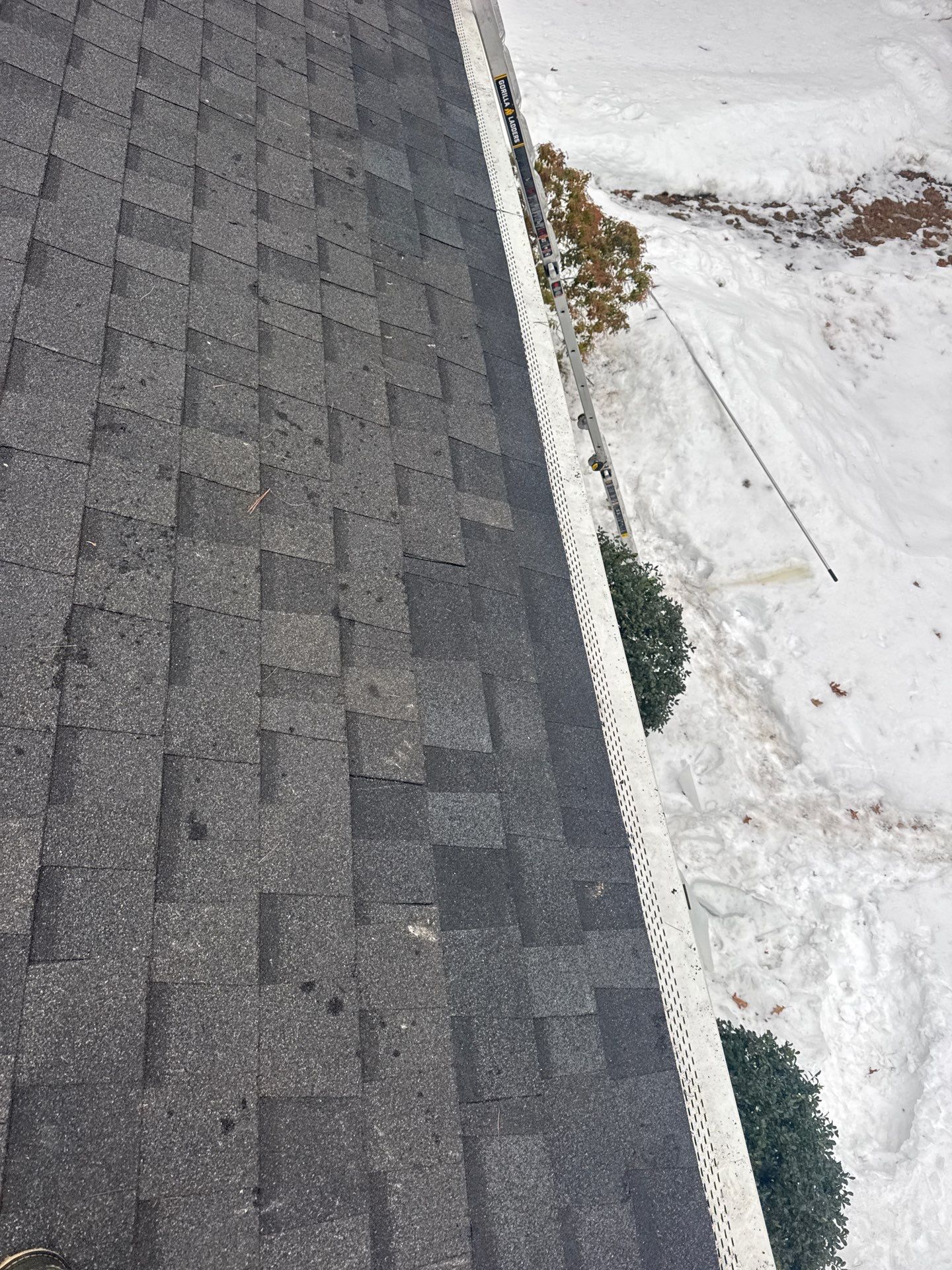 Ice Dam Removal & Snow Removal in Billerica, MA  by Mighty Dog Roofing of Greater Middlesex County
