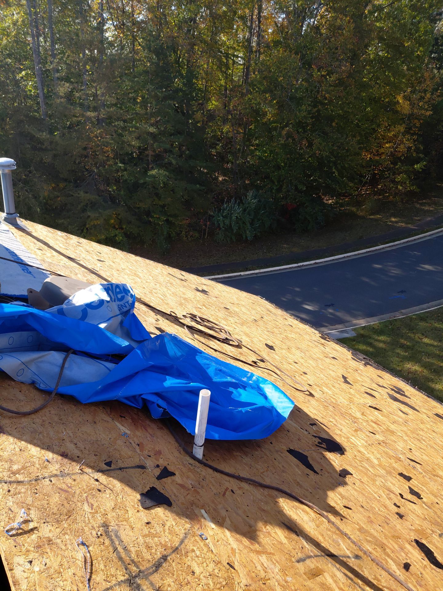 Woodbridge:Residential Roof Replacement with CertainTeed Landmark PRO in Max Def Moire Black  by RM Banning, Inc.