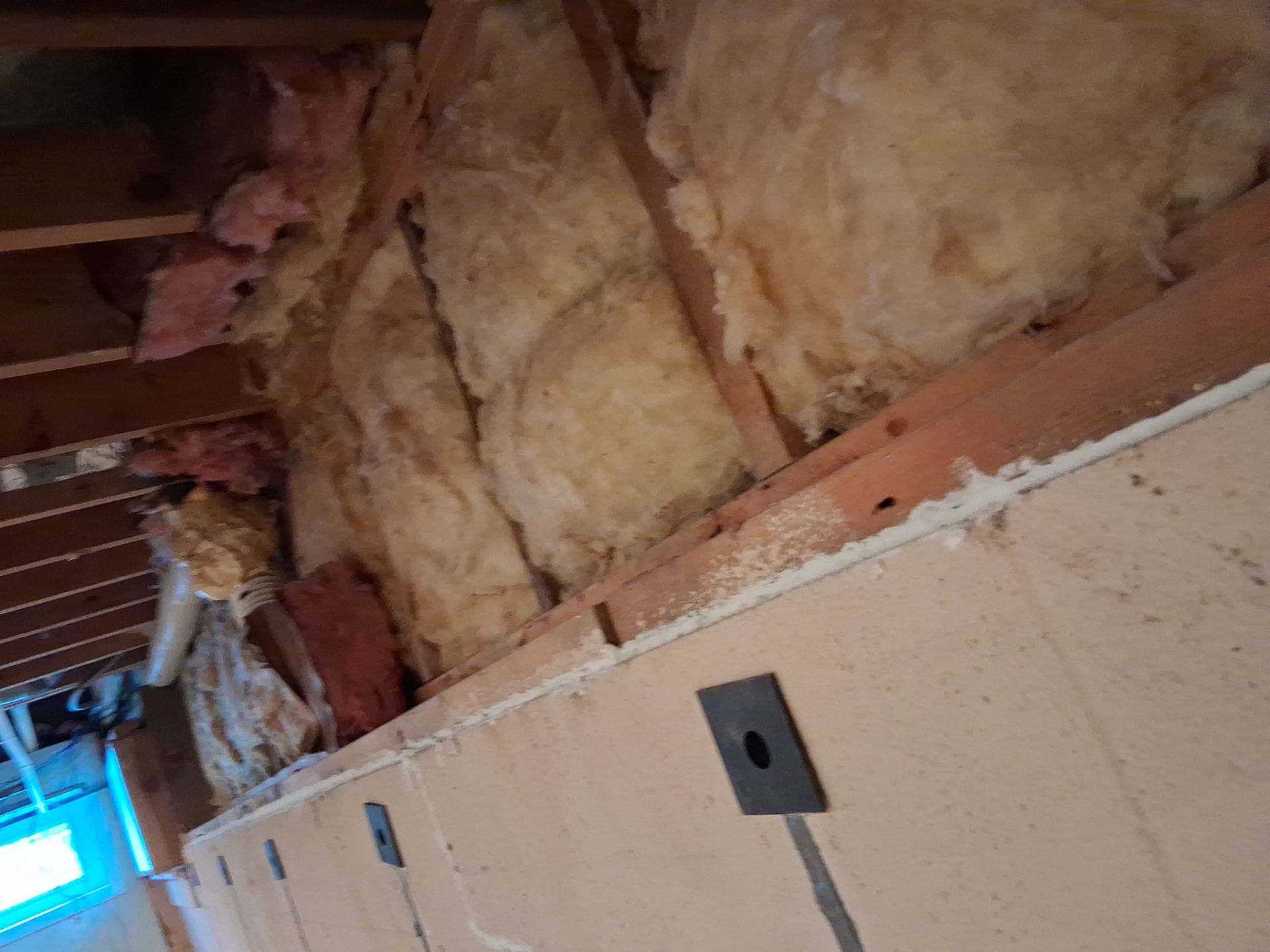 Embedded Fiber Reinforcement by Toledo Basement Repair 