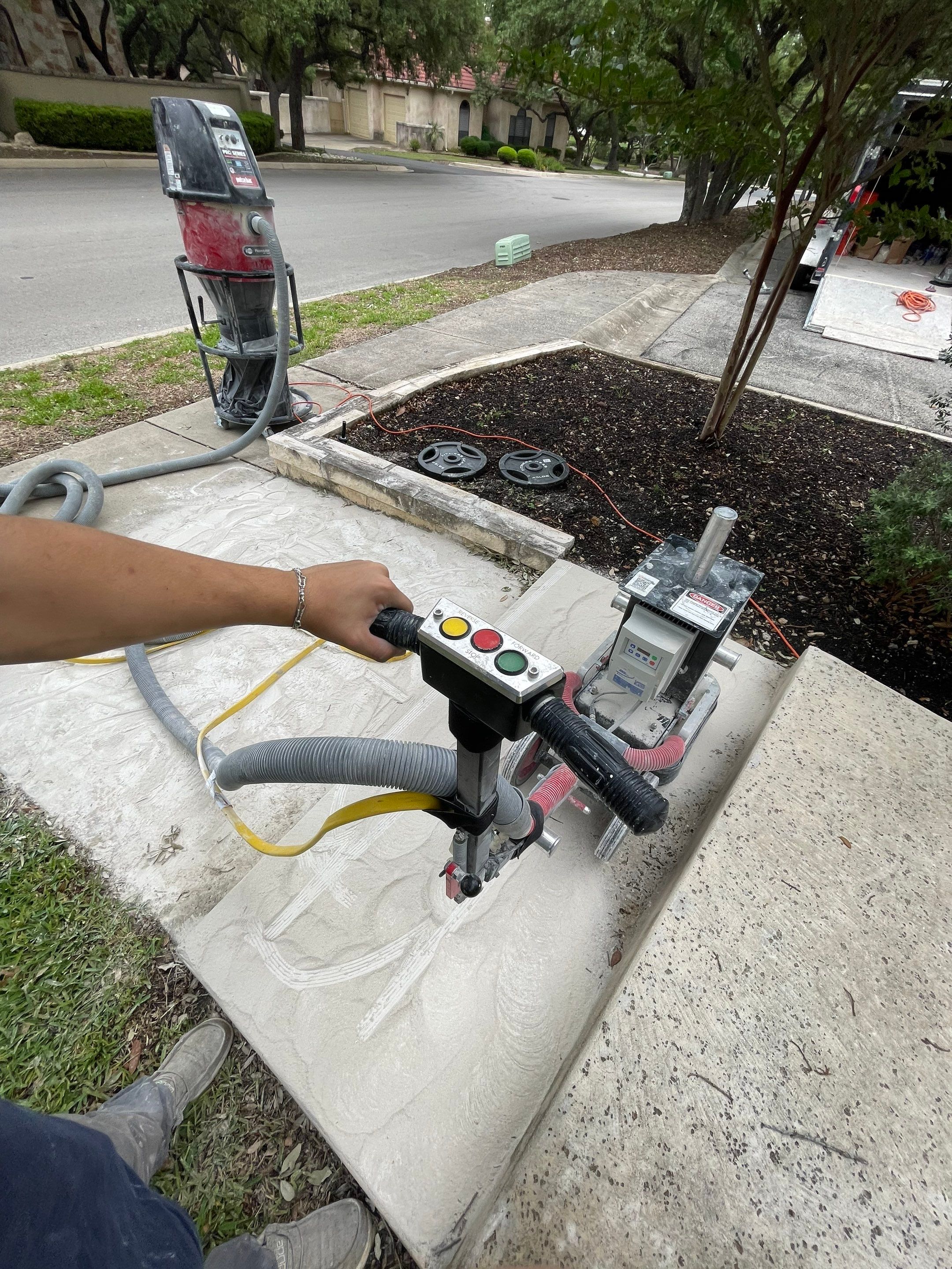 Dominion, San Antonio by TORO Garage Co