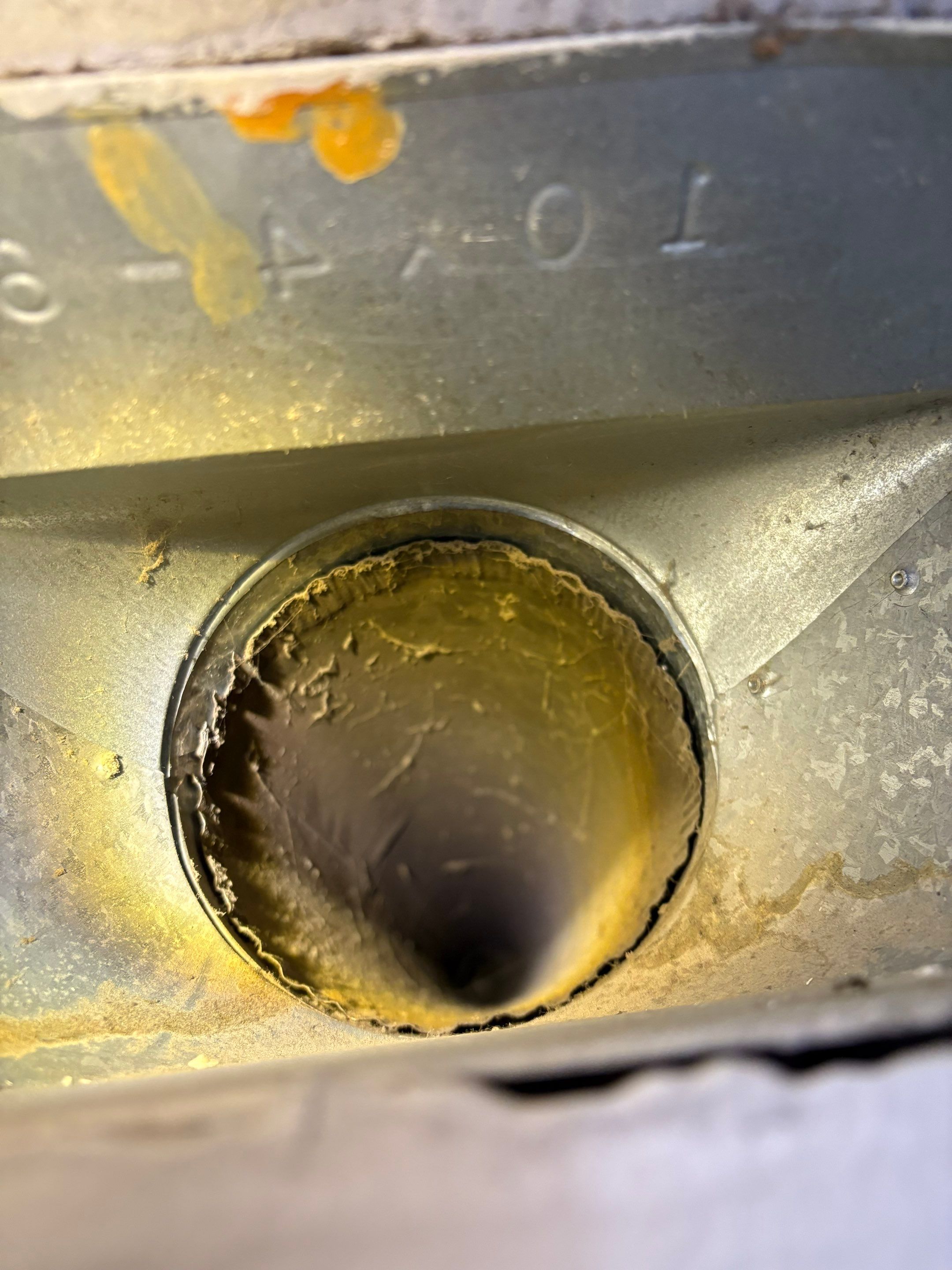 Duct Cleaning in New Market by Elemental Heating and air conditioning LLC