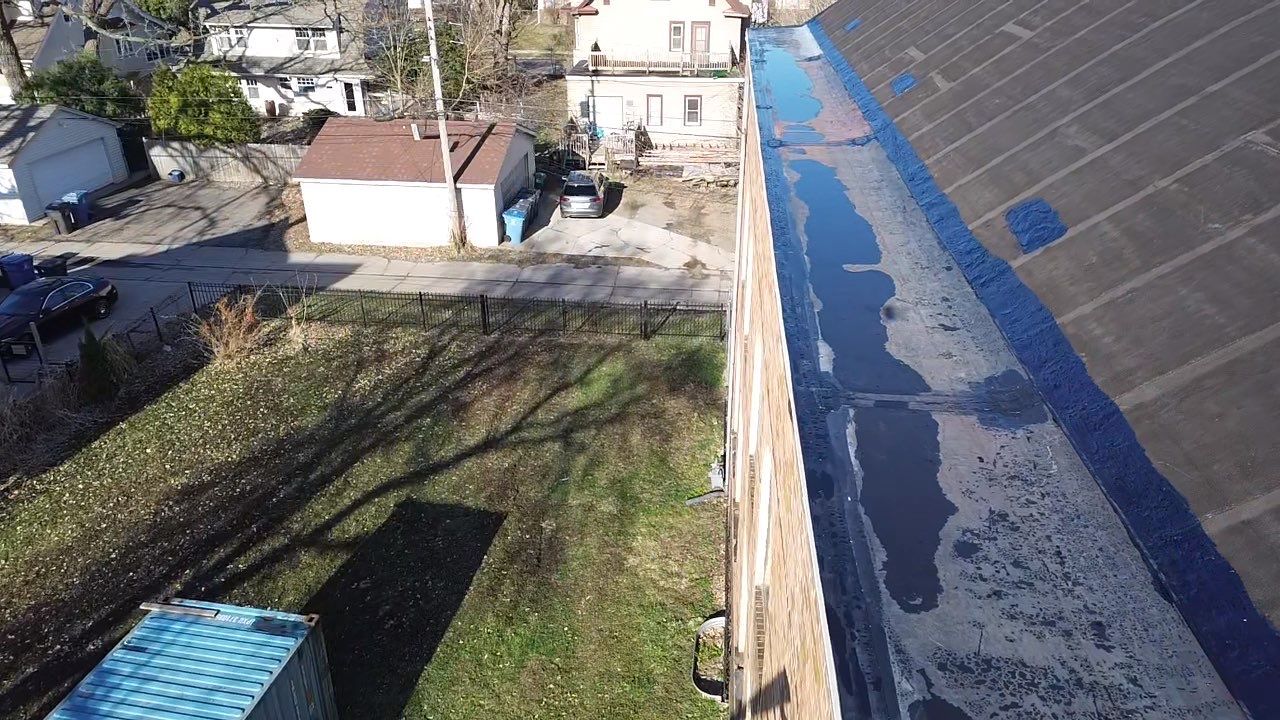 Commercial Roof in Minneapolis by Honest Exteriors