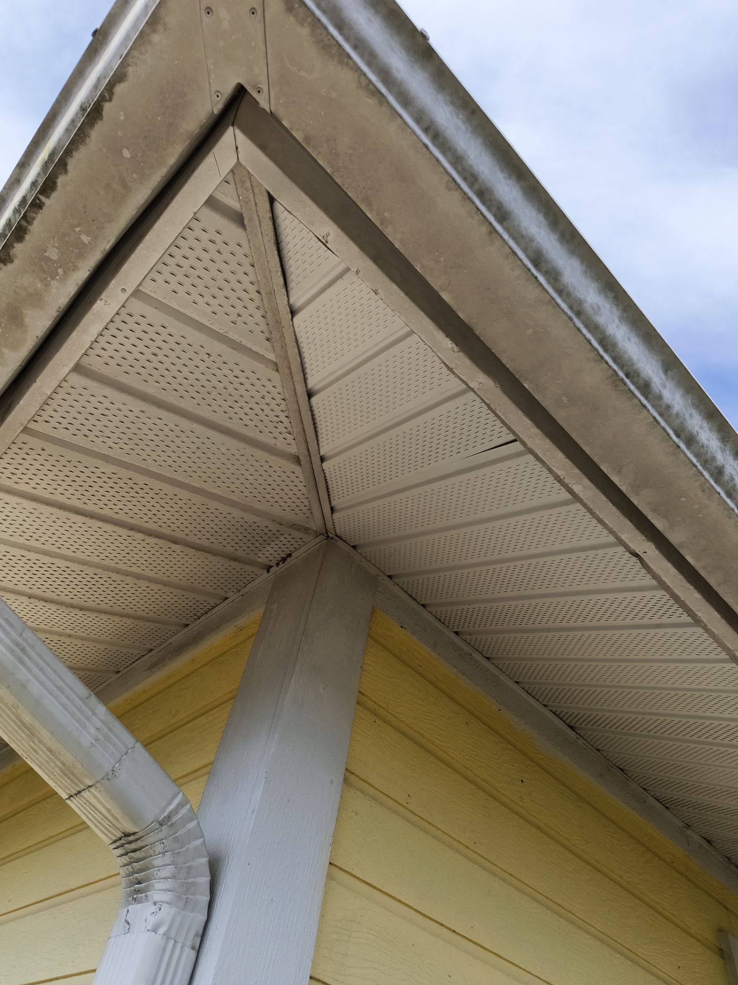 Soffit Installation in Cape Coral FL by Gutter Professors