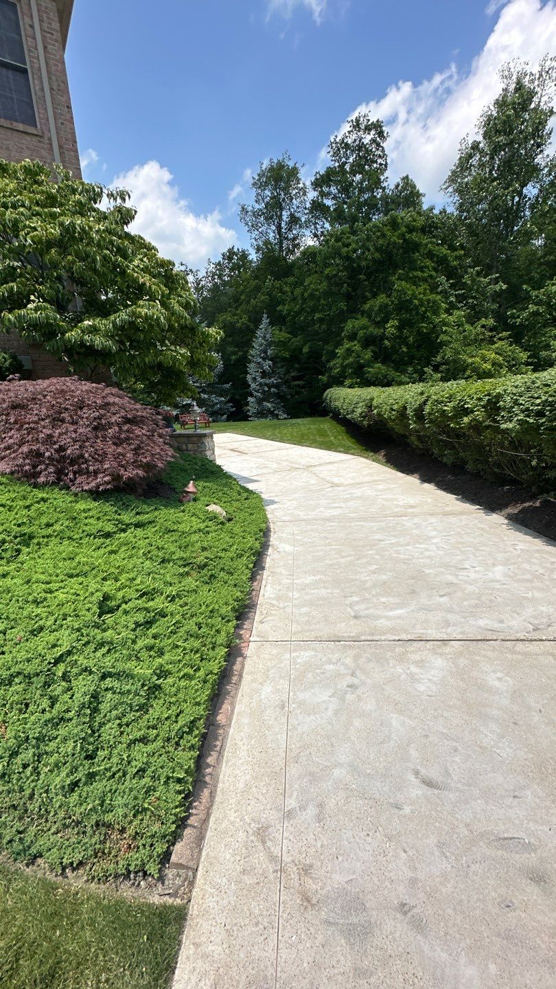 Driveway Walkway Patio Project in Canonsburg by Floors in a Day, Inc