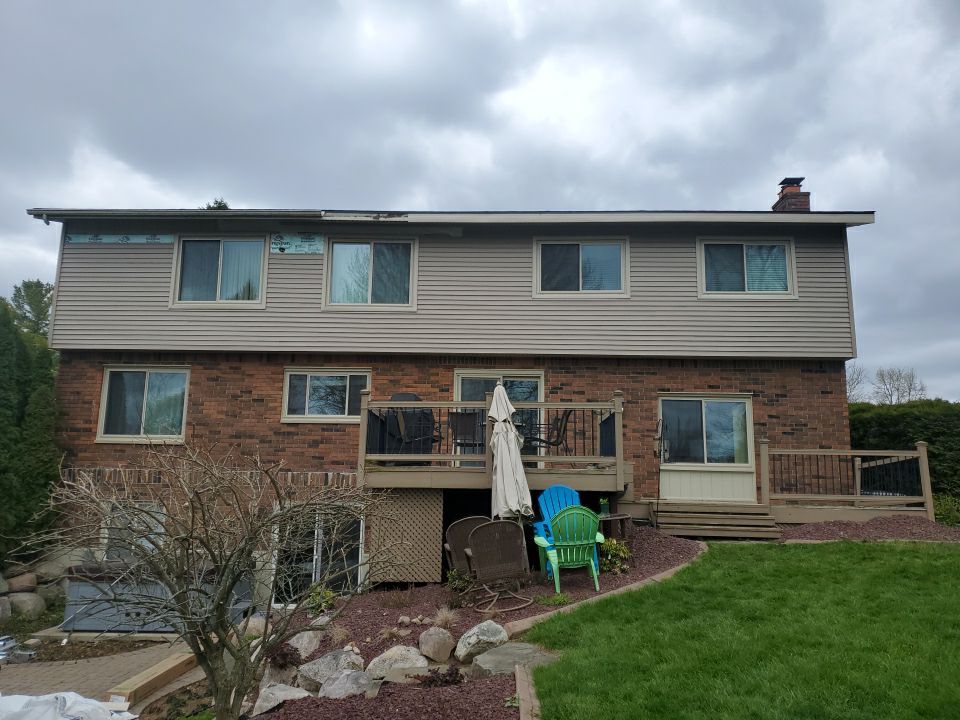 Siding Replacement using Certainteed Restoration Classic D4 by 180 Contractors