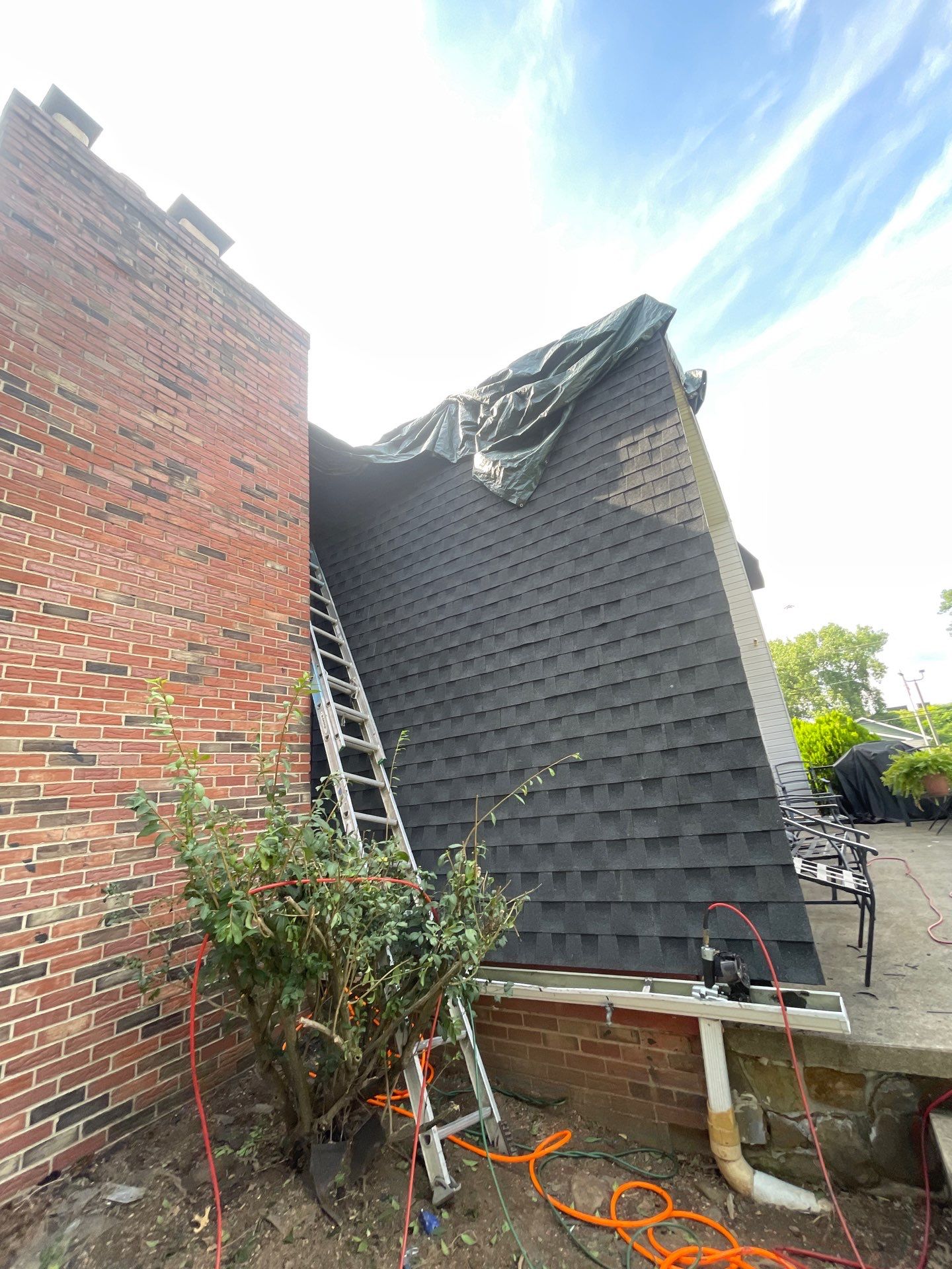 Residential Roofing Installation using GAF Timberline HDZ Charcoal by Rainstoppers Roofing