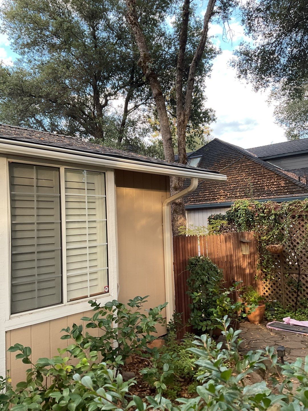 New Roof and gutters by Byers Enterprises 