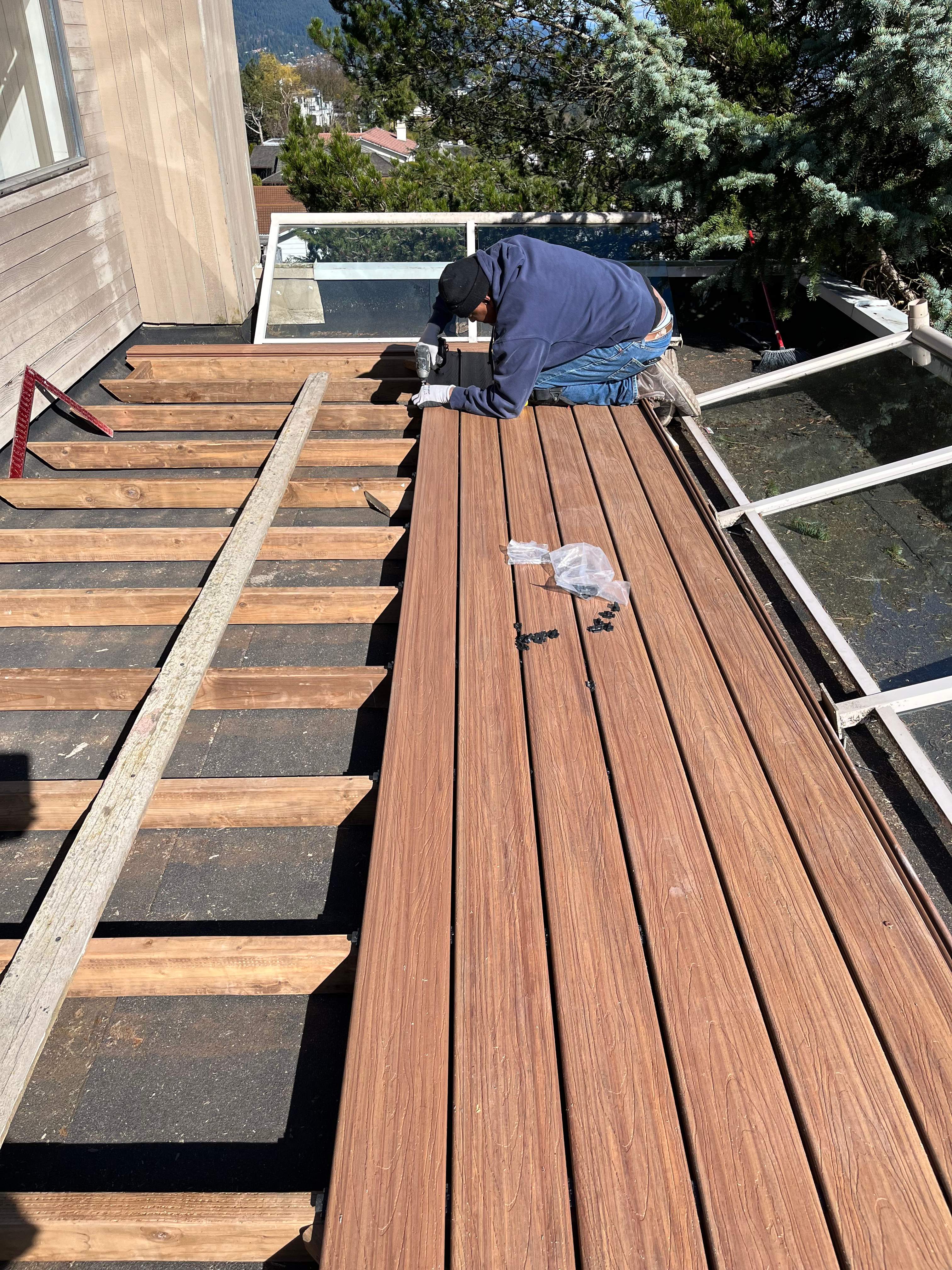 New Composite Deck - West Vancouver by YVR Construction Group