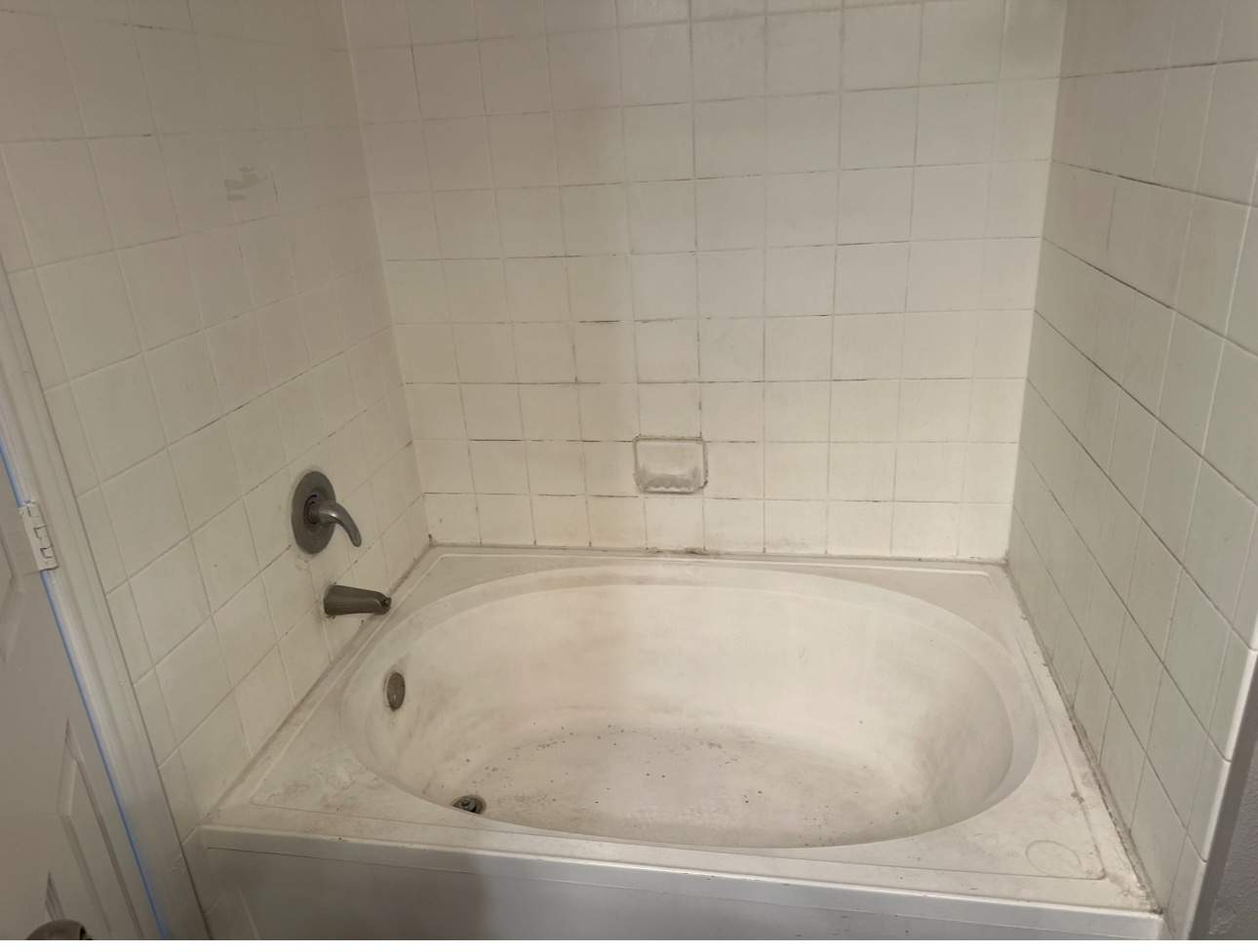 Bathtub Refinishing by Surface Experts - Cypress / North Katy