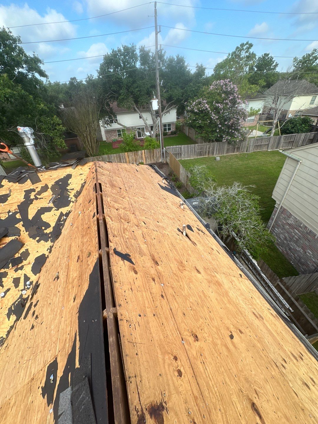 Residential Roofing Installation using Owen's Corning Duration (Lifetime) Shingles by Roof Repair Company