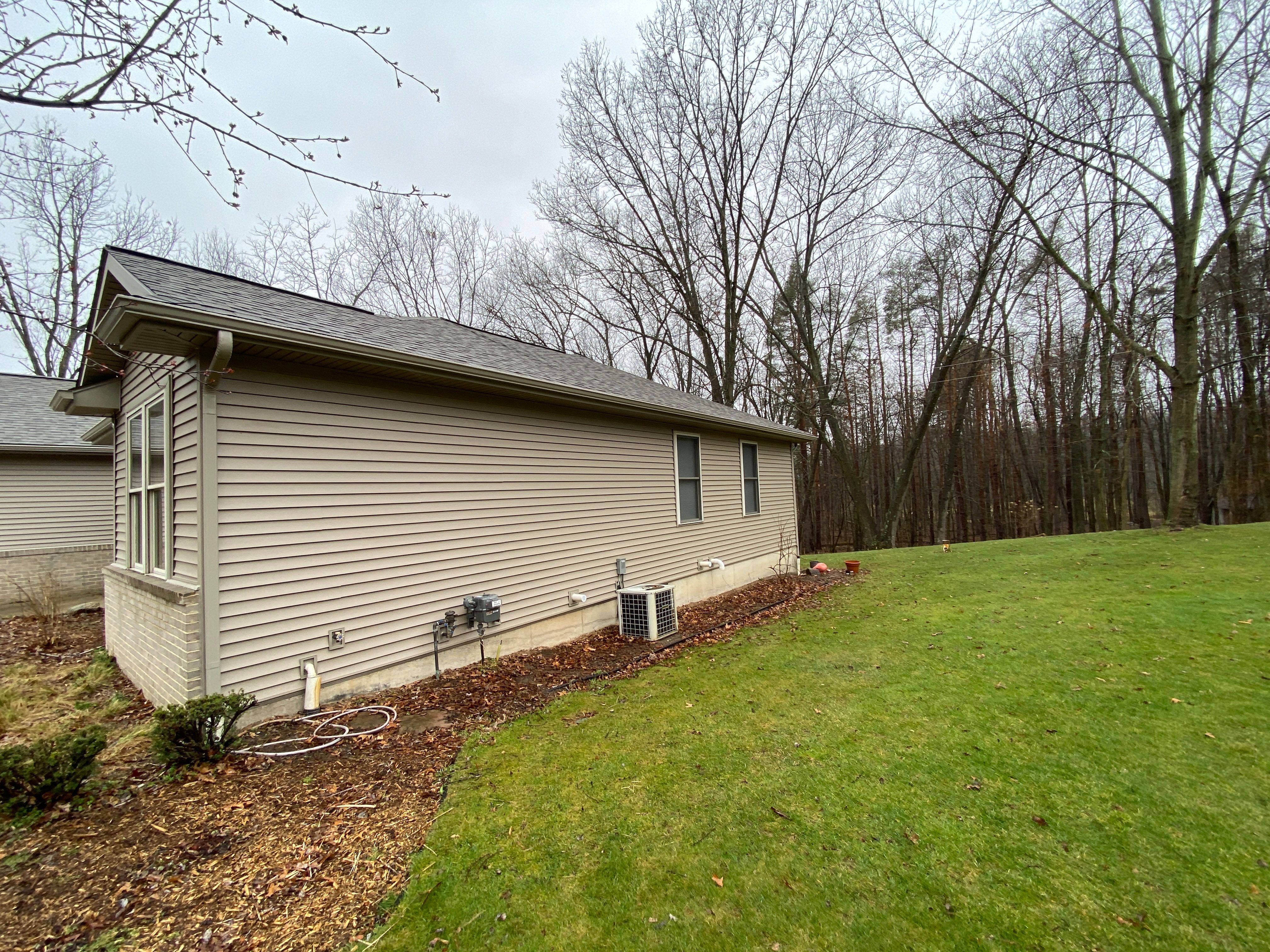 Siding Replacement using Certainteed Restoration Classic D4 by 180 Contractors